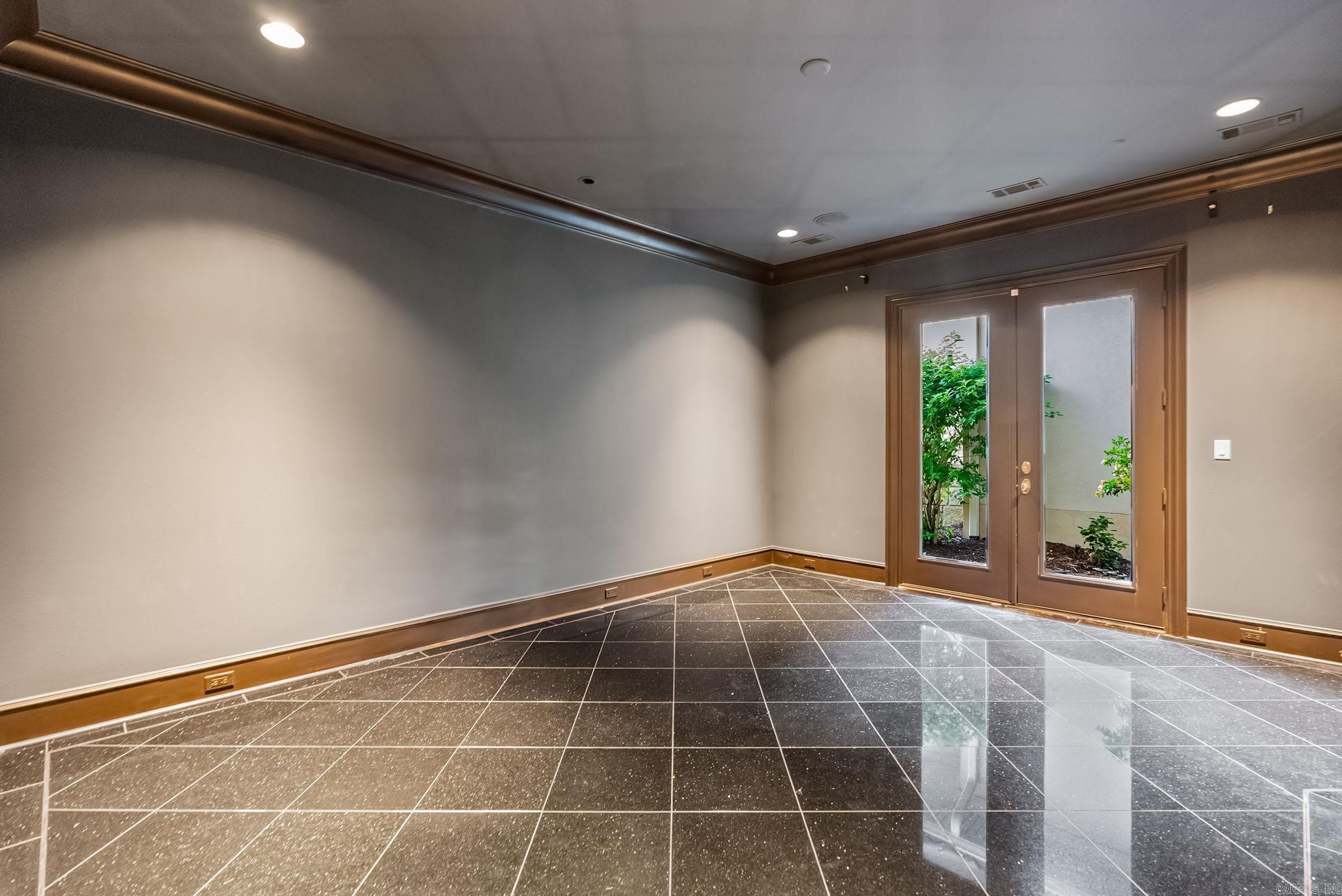 Hickory Grove - Residential