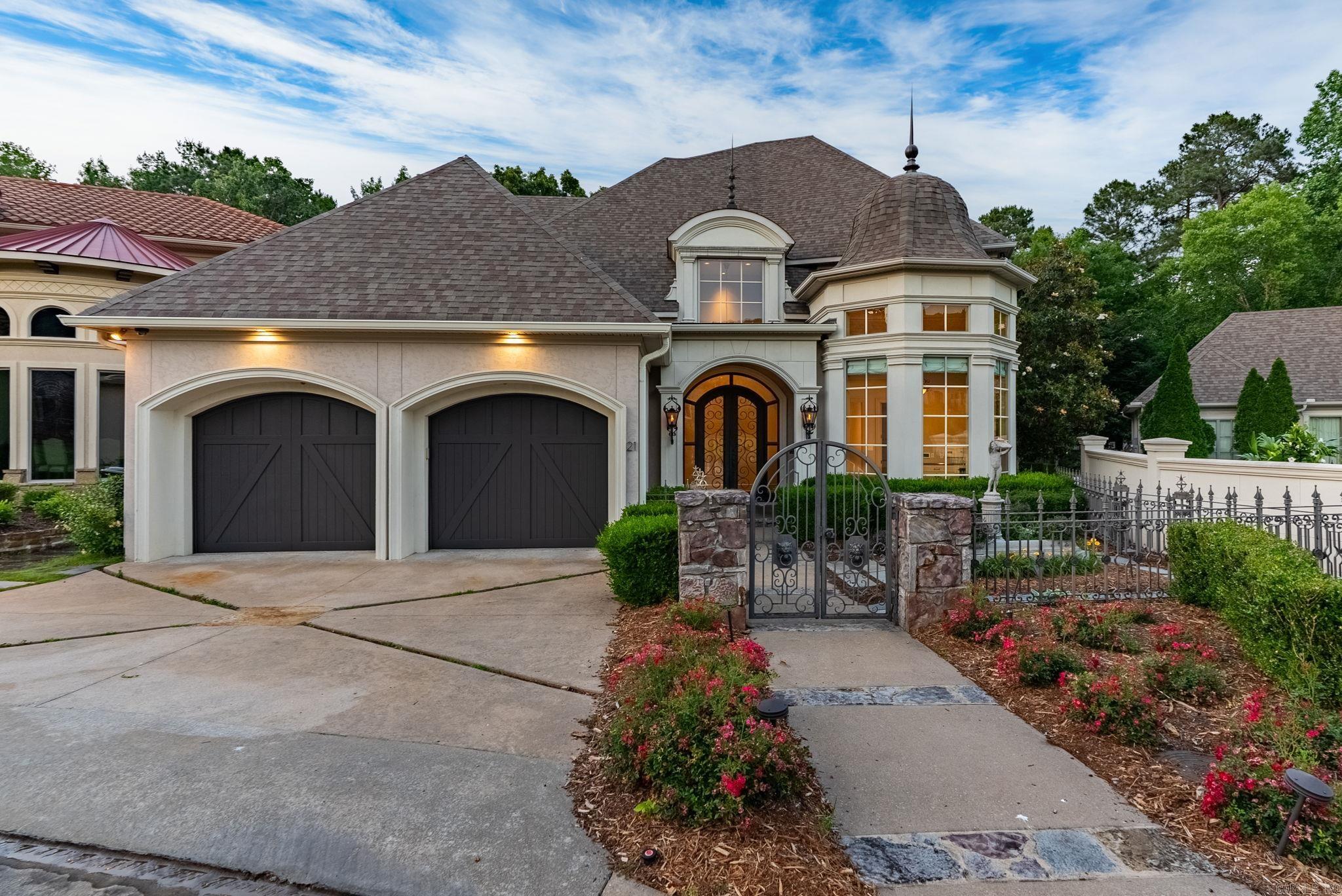 Hickory Grove - Residential