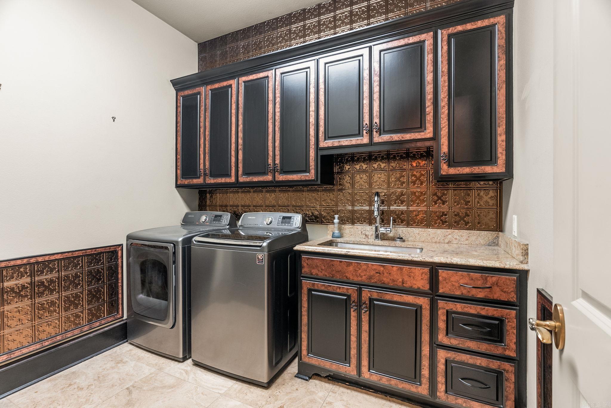 Hickory Grove - Residential