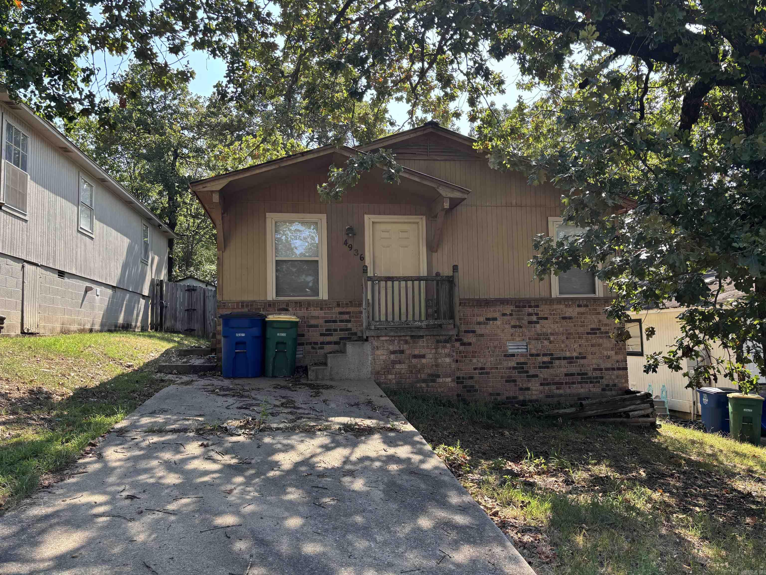 Welcome to this cozy 2-bedroom, 1-bathroom home with 936 sq. ft. of living space. This partially renovated property is the perfect opportunity for investors looking to add to their rental portfolio or for a first-time buyer ready to put on the finishing touches. The home features a practical layout with good natural light and a comfortable flow throughout. Recent updates have already been started, giving you a head start on creating a fresh, inviting space. The manageable size keeps upkeep simple, while the location offers convenient access to schools, shopping, and major routes. Whether youāre searching for a profitable rental investment or a starter home with potential, this property is a smart choice. Donāt miss the chance to make it yours! Property will be sold AS-IS!