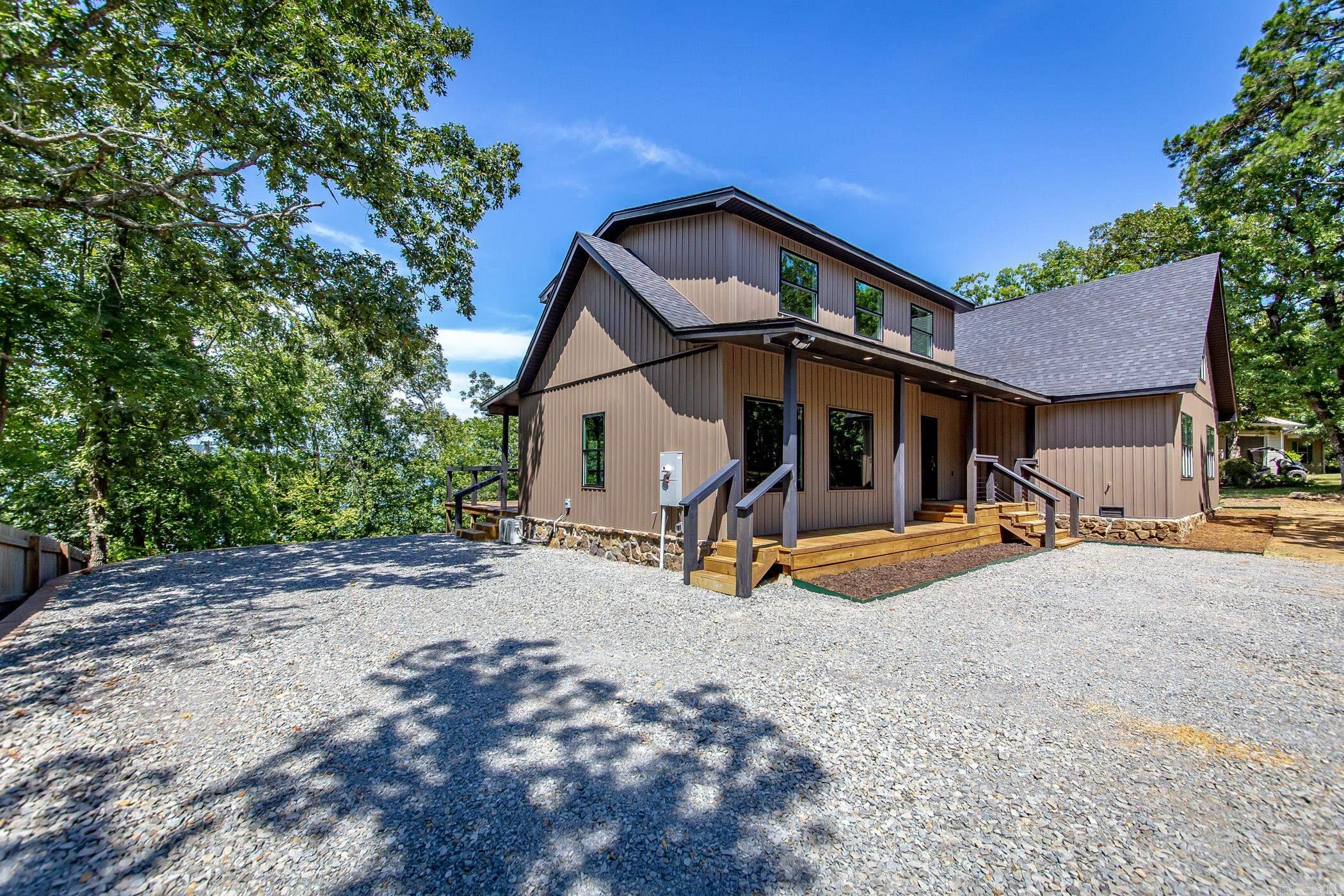 MORGAN MANOR - Residential