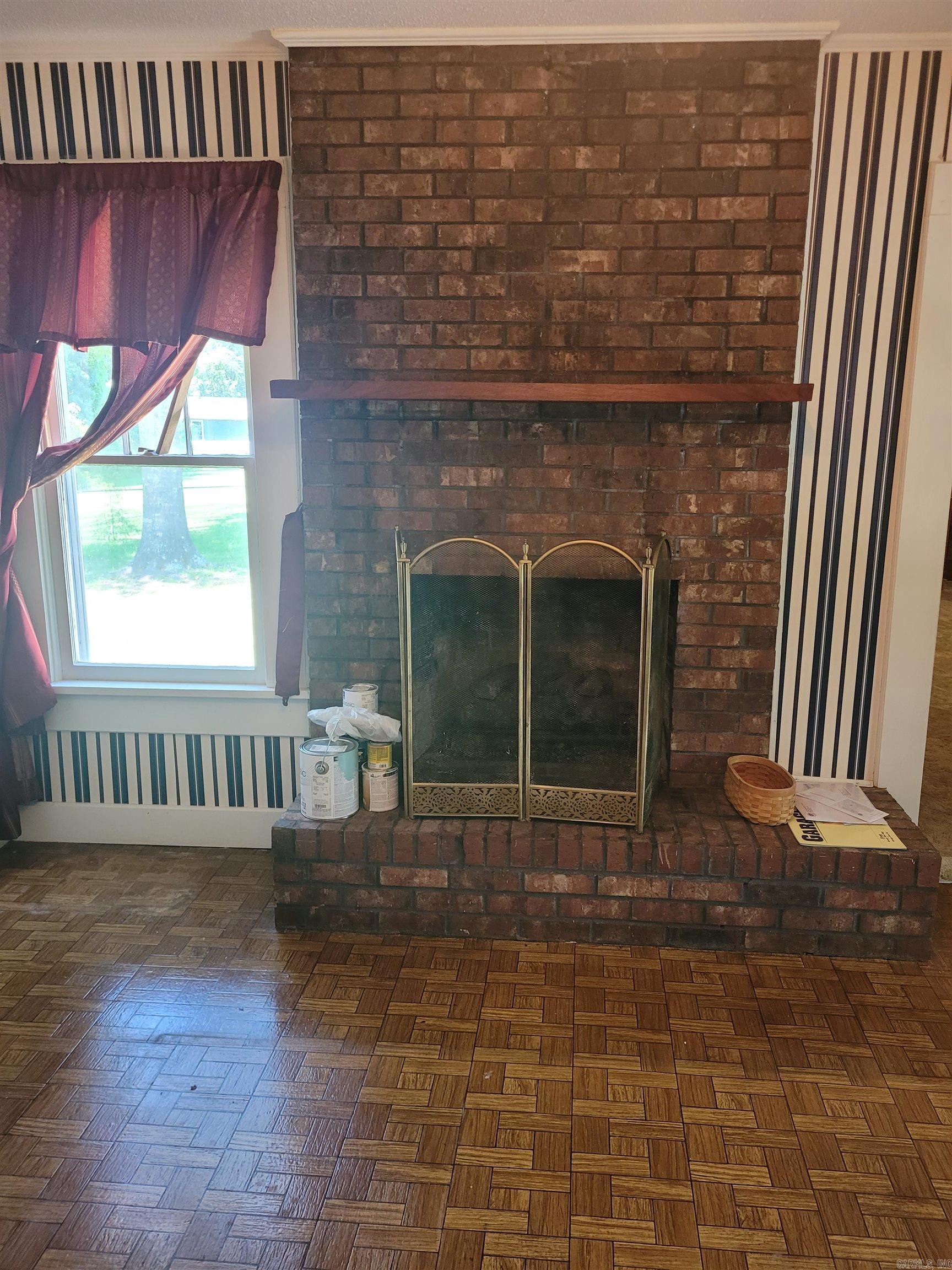 CLEO BULL TRACTS - Residential