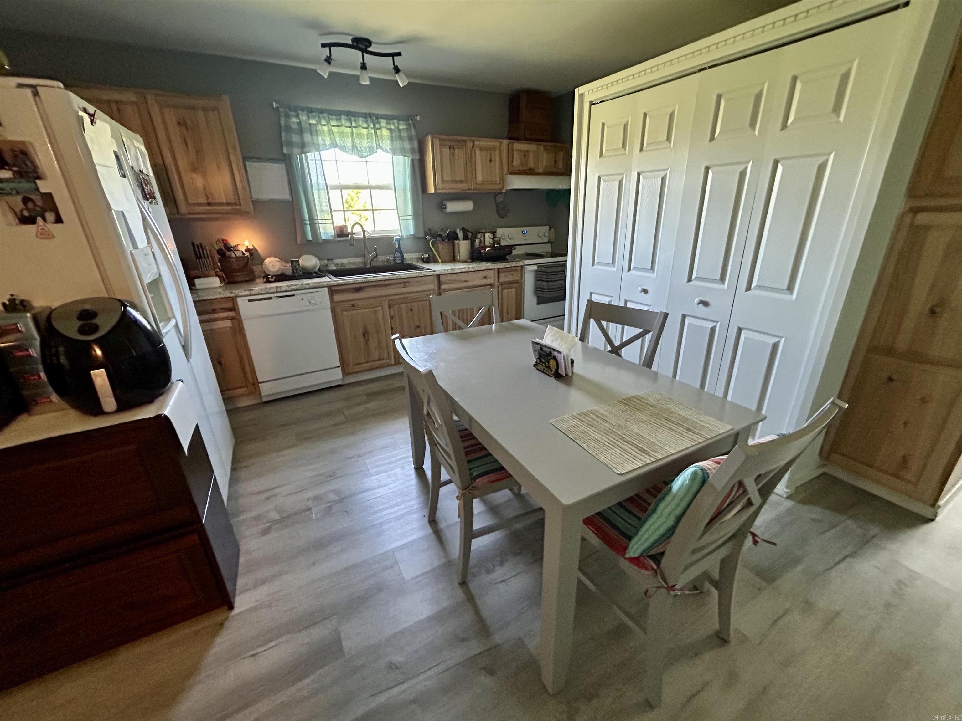 CLINTON RURAL-FORMOSA - Residential