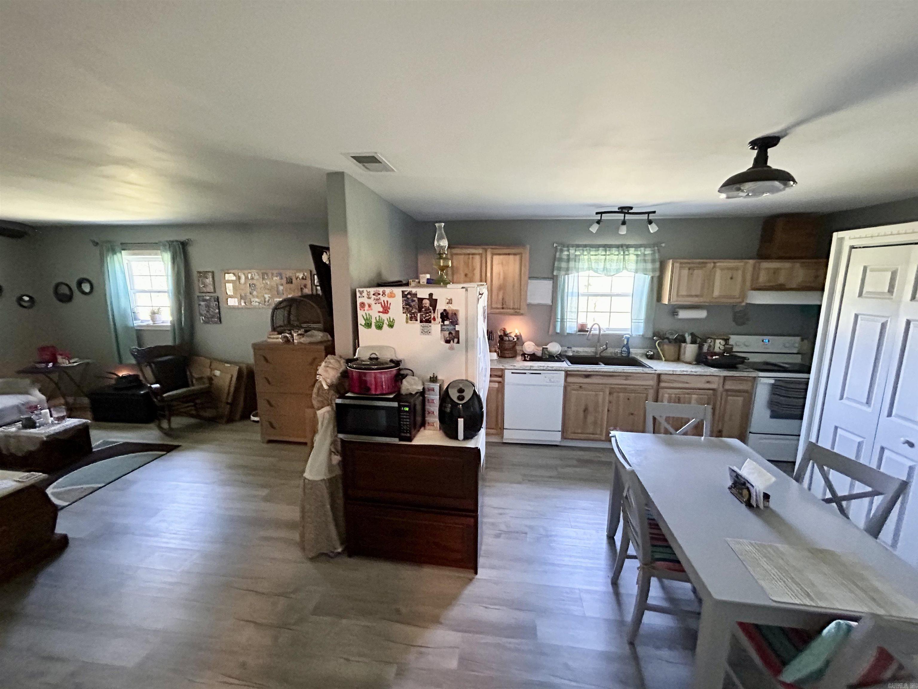 CLINTON RURAL-FORMOSA - Residential
