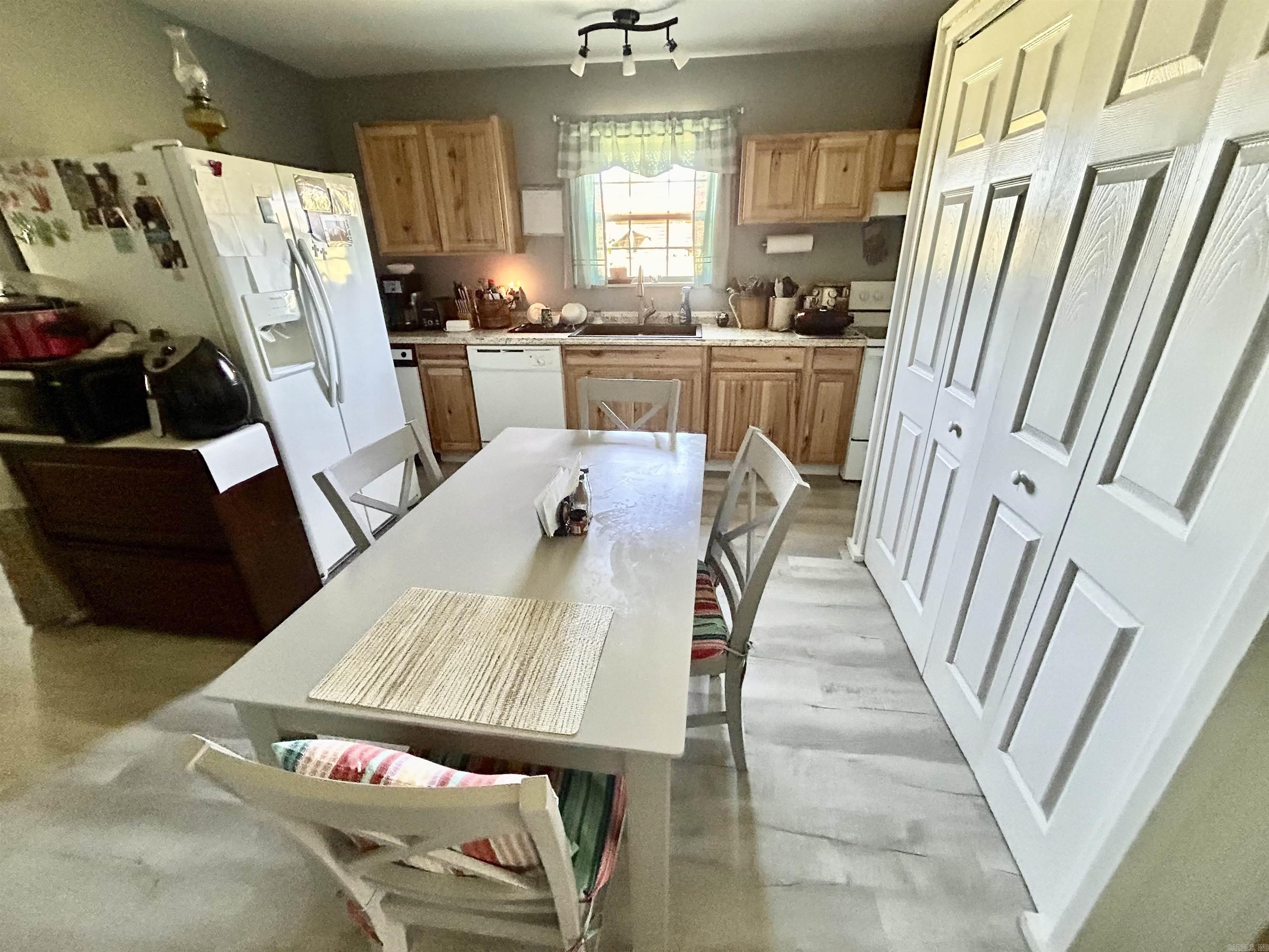 CLINTON RURAL-FORMOSA - Residential