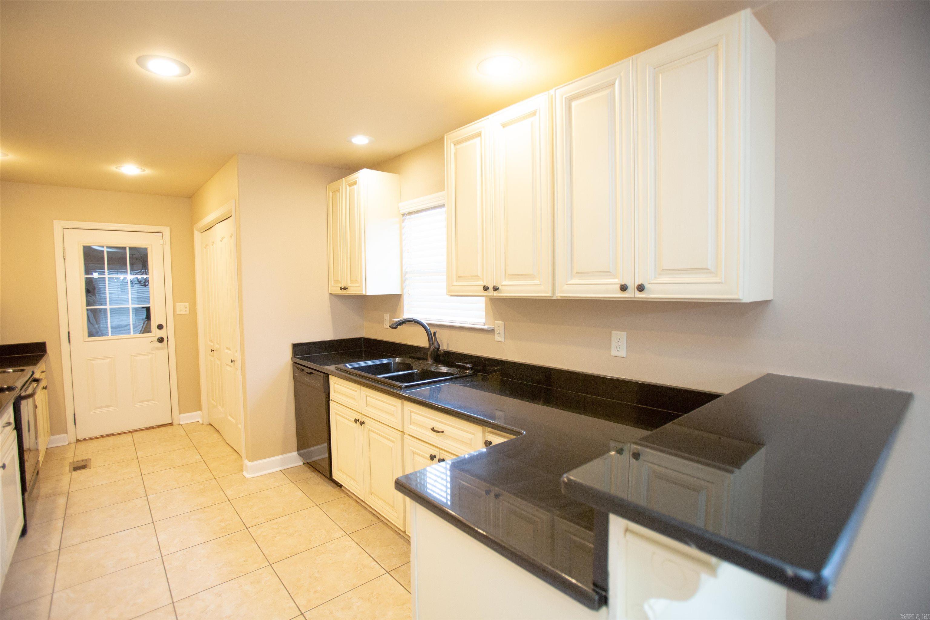 Miracle Heights - Residential Lease