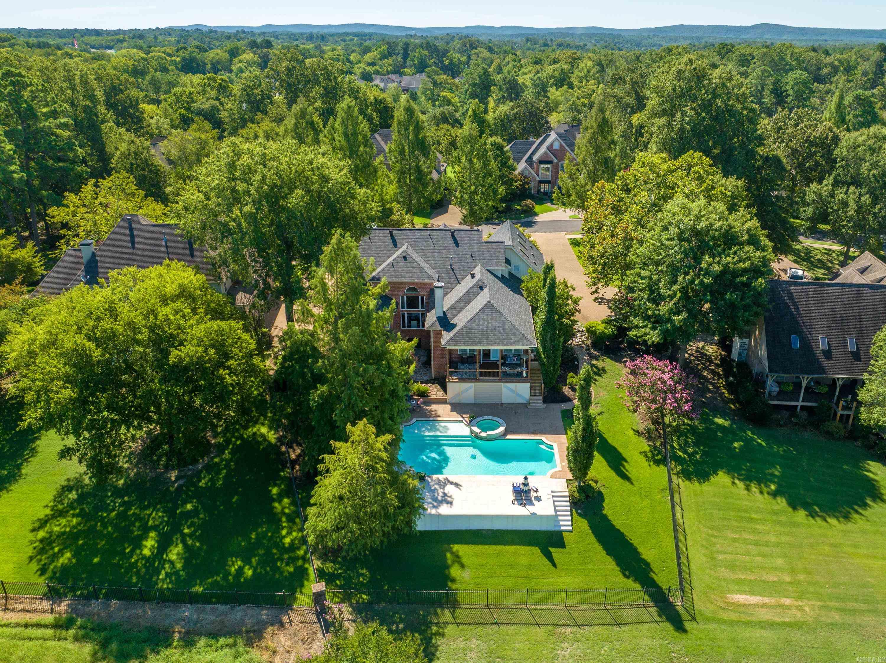 LOTUS VALLEY - Residential