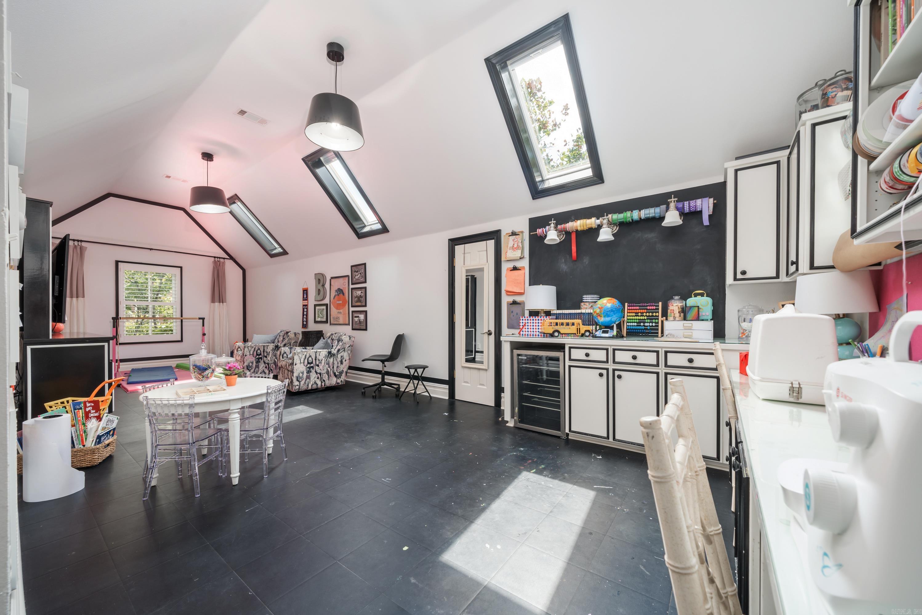 LOTUS VALLEY - Residential