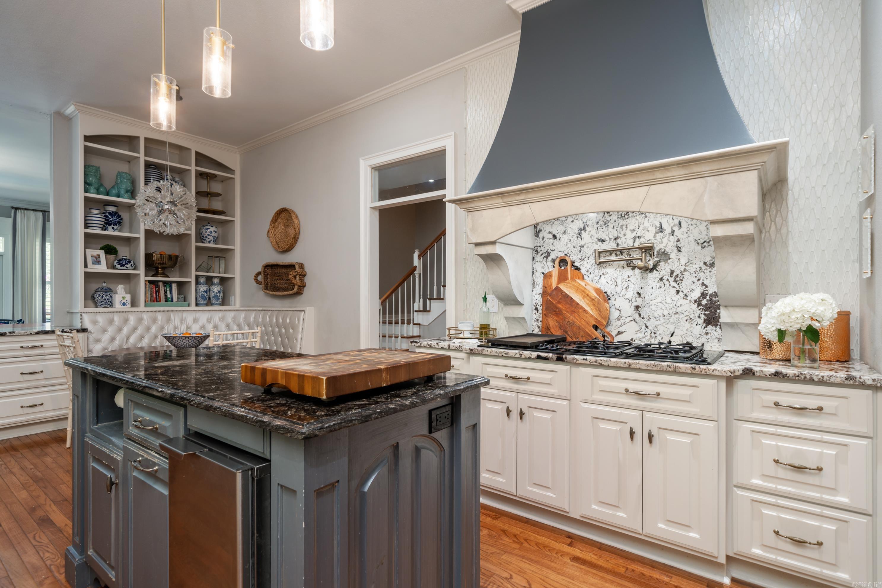 LOTUS VALLEY - Residential