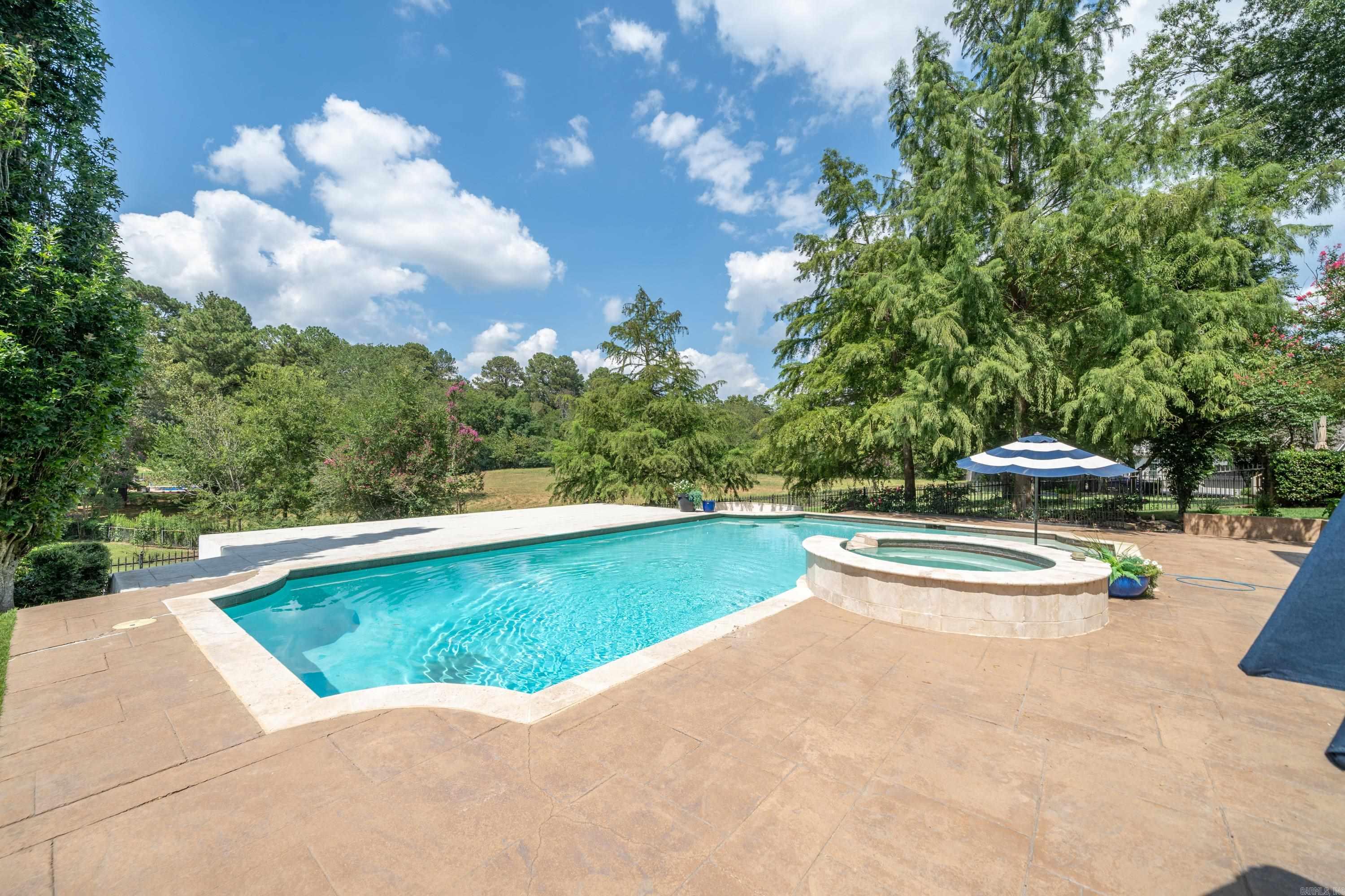 LOTUS VALLEY - Residential