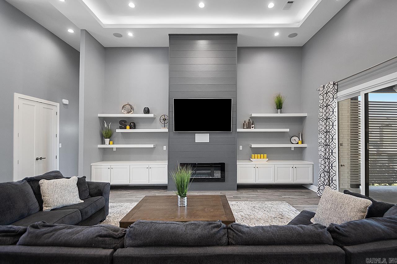 MAUMELLE VALLEY ESTATES - Residential