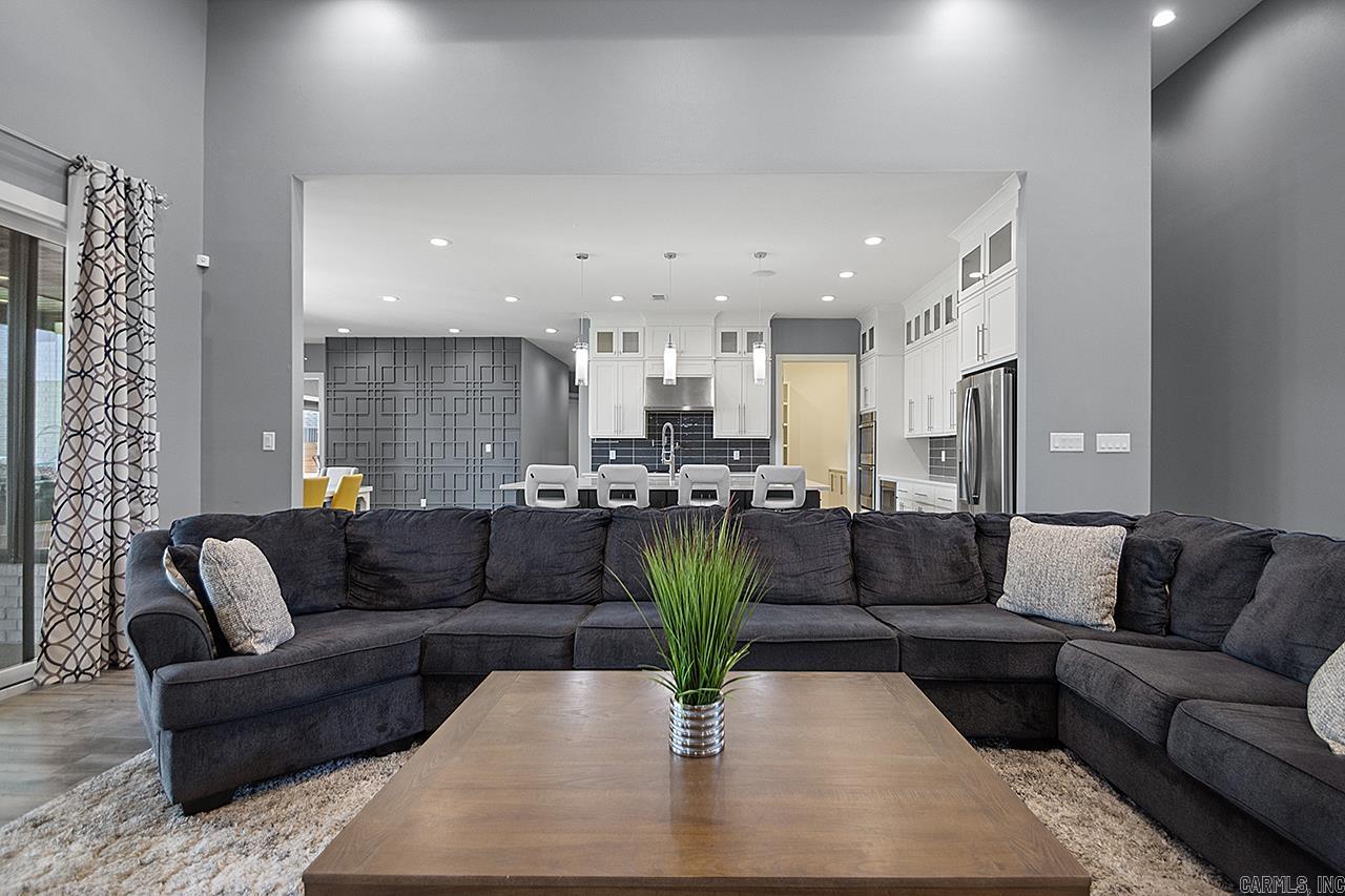 MAUMELLE VALLEY ESTATES - Residential