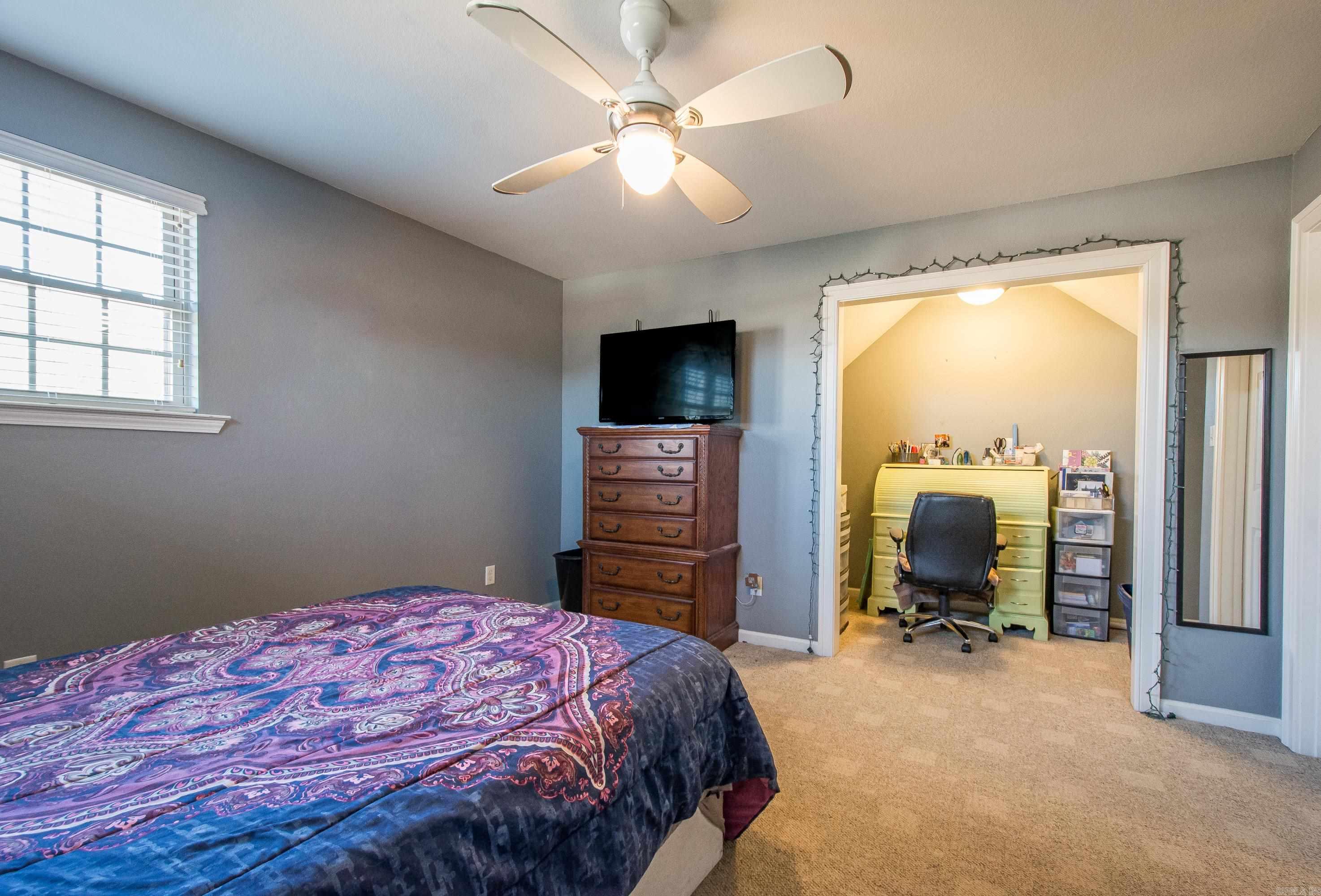 LONGHILLS VILLAGE - Residential