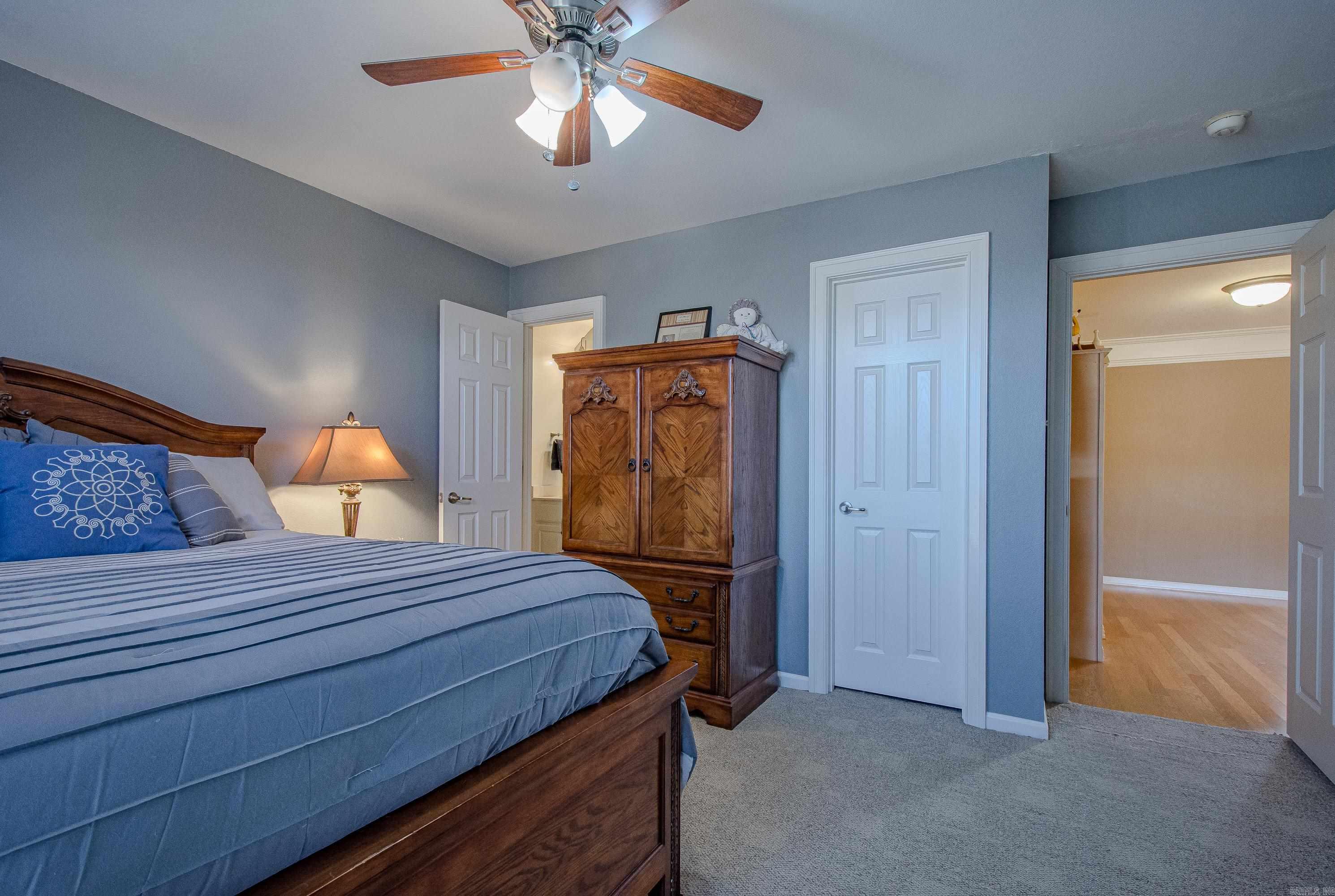 LONGHILLS VILLAGE - Residential