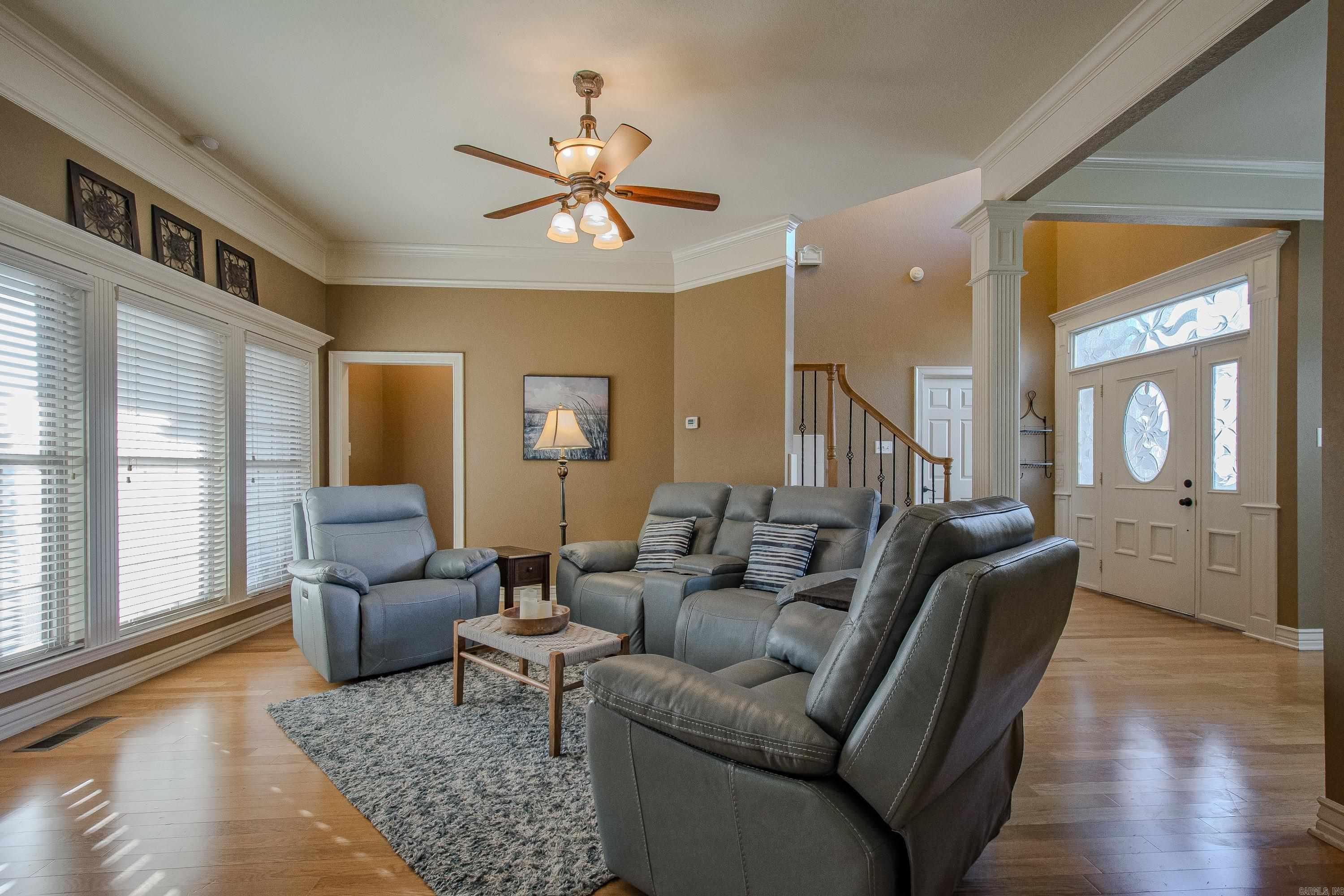 LONGHILLS VILLAGE - Residential