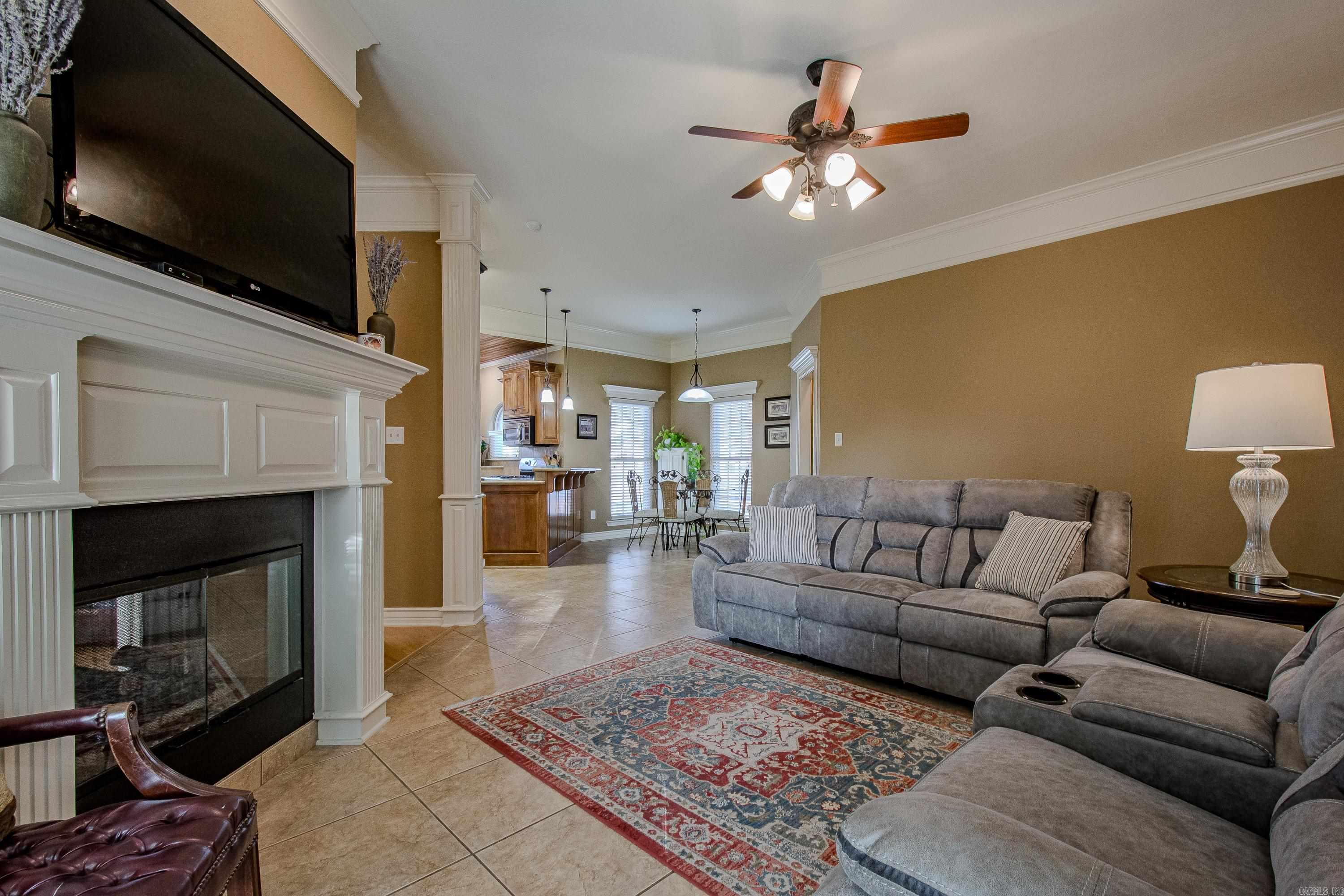 LONGHILLS VILLAGE - Residential