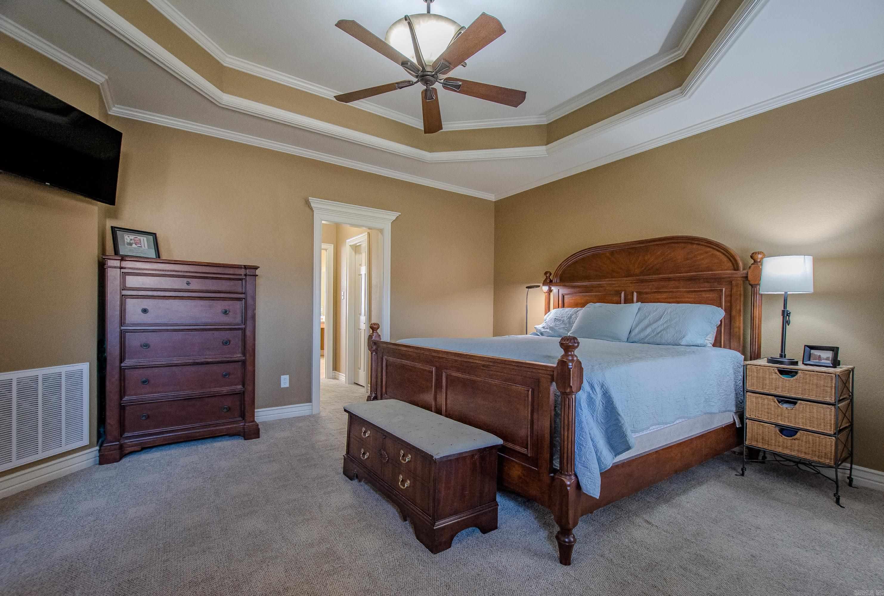 LONGHILLS VILLAGE - Residential