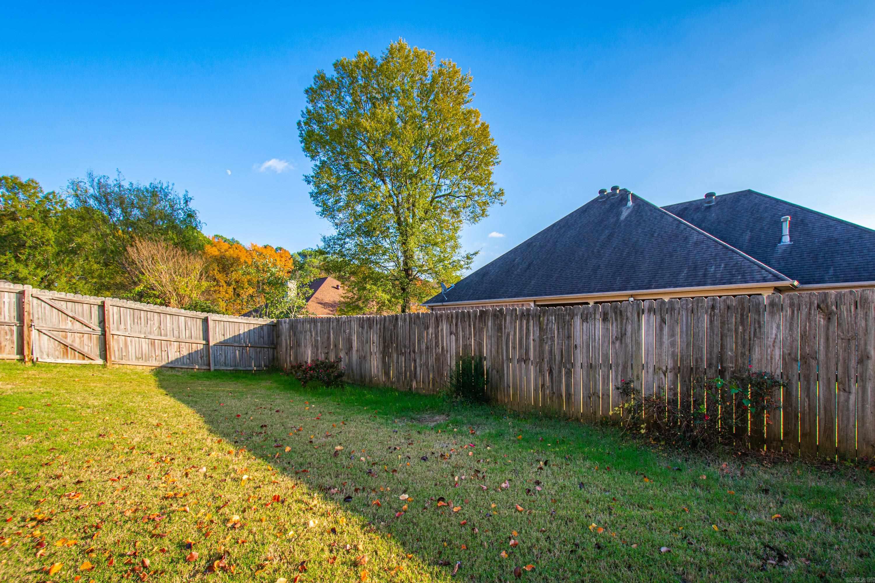 LONGHILLS VILLAGE - Residential