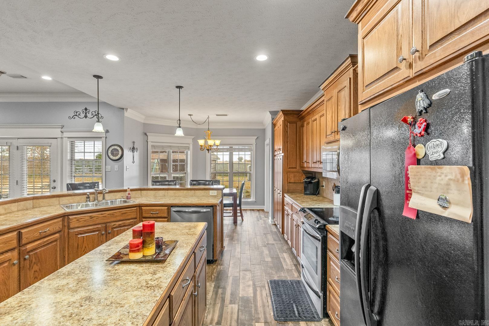 Win Meadow Lake Estates - Residential