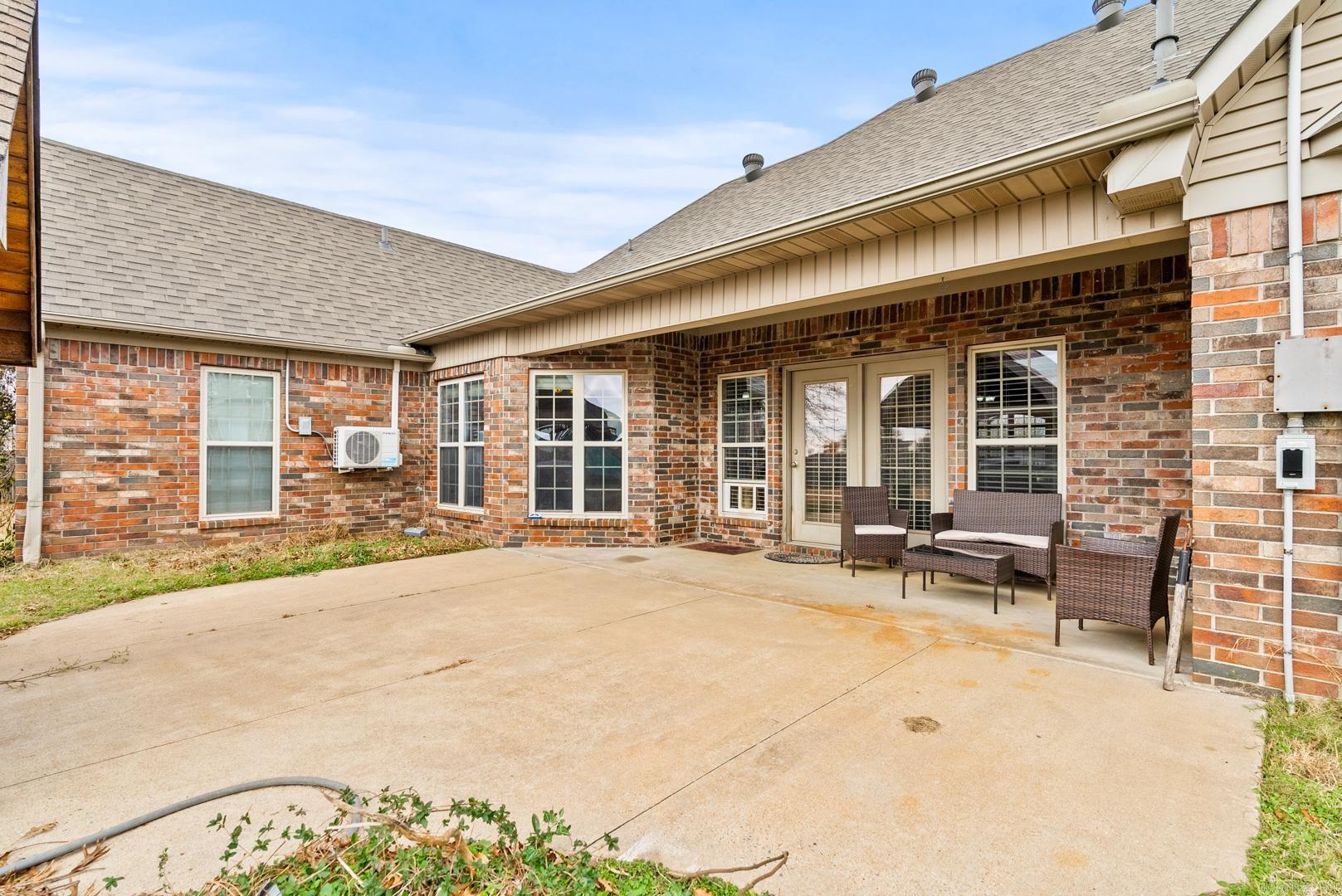 Win Meadow Lake Estates - Residential