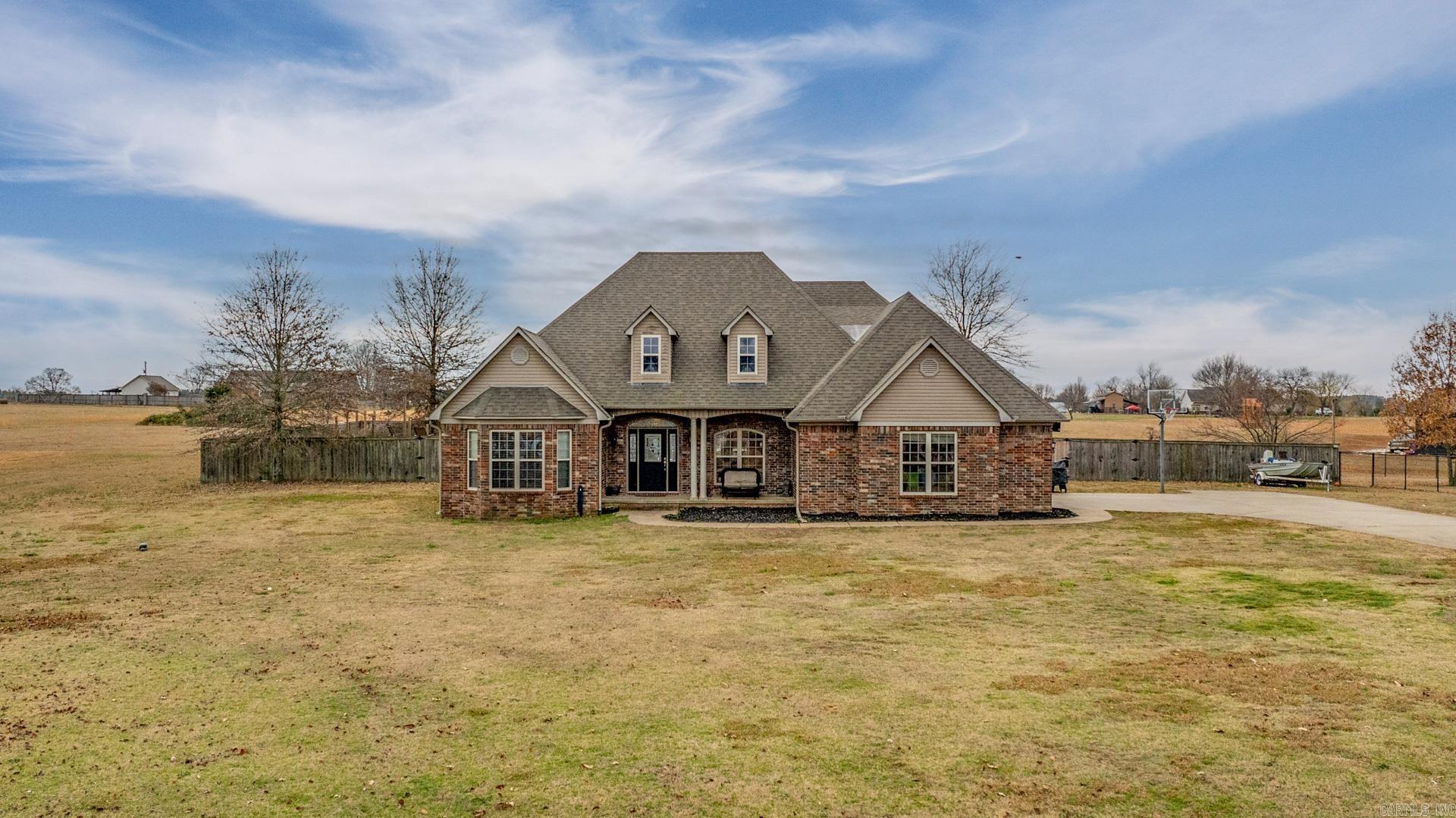 Win Meadow Lake Estates - Residential