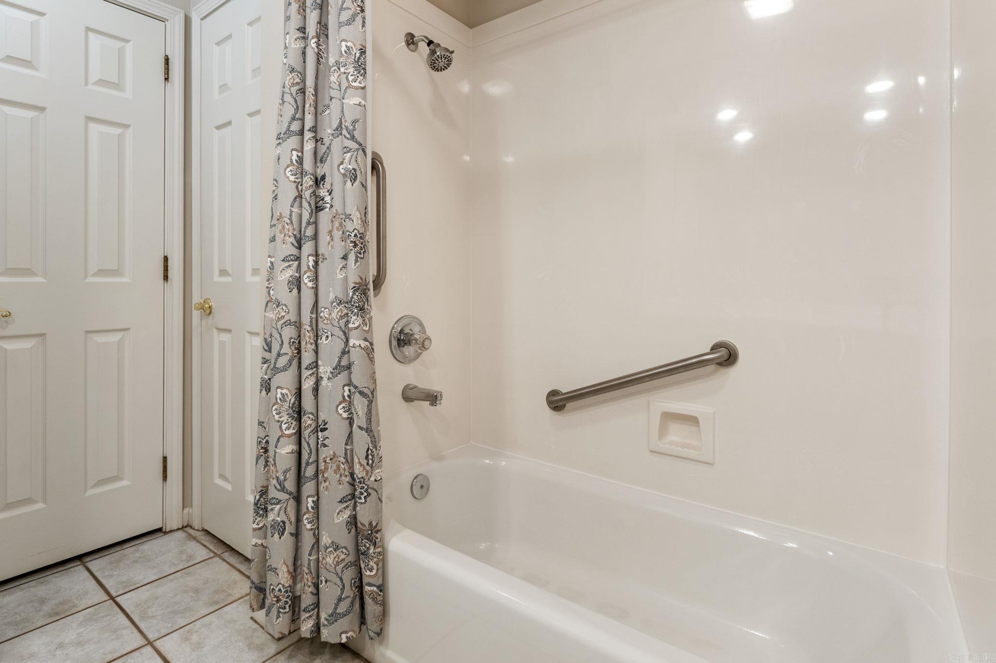 ST THOMAS ADDN - Residential