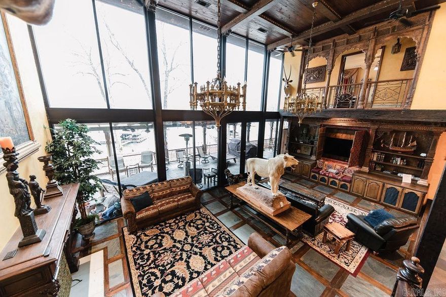 Very relaxing and oh what a view of Lake Hamilton. There is plenty of room for everyone. The patio for grilling, the pool to relax in. The tennis court to enjoy as well. The Lion Gate is a gated venue and has much to offer. Great location for shopping & dining. One of Hot Springs most sought after locations.