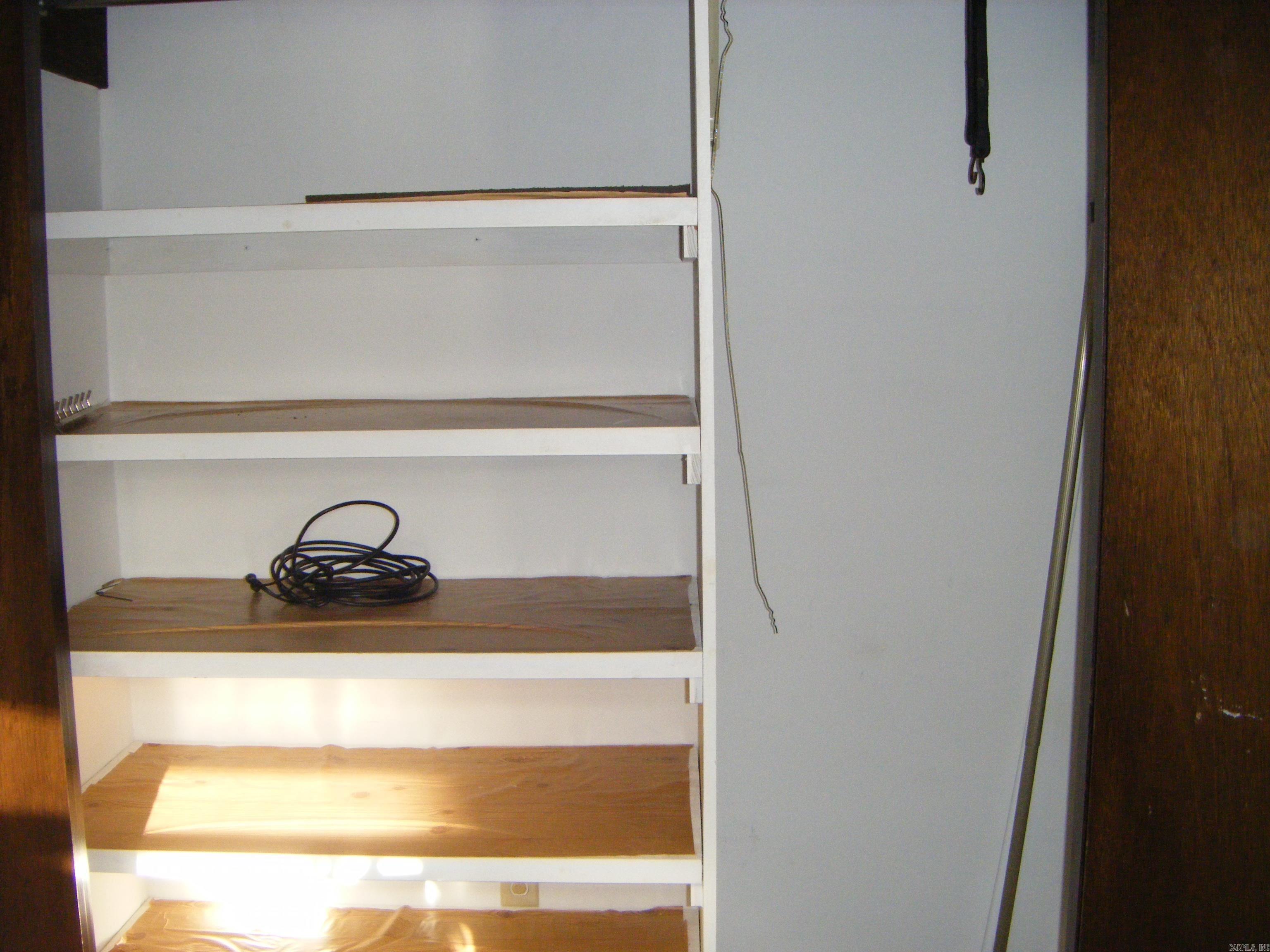 PLEASANT FORREST - Residential