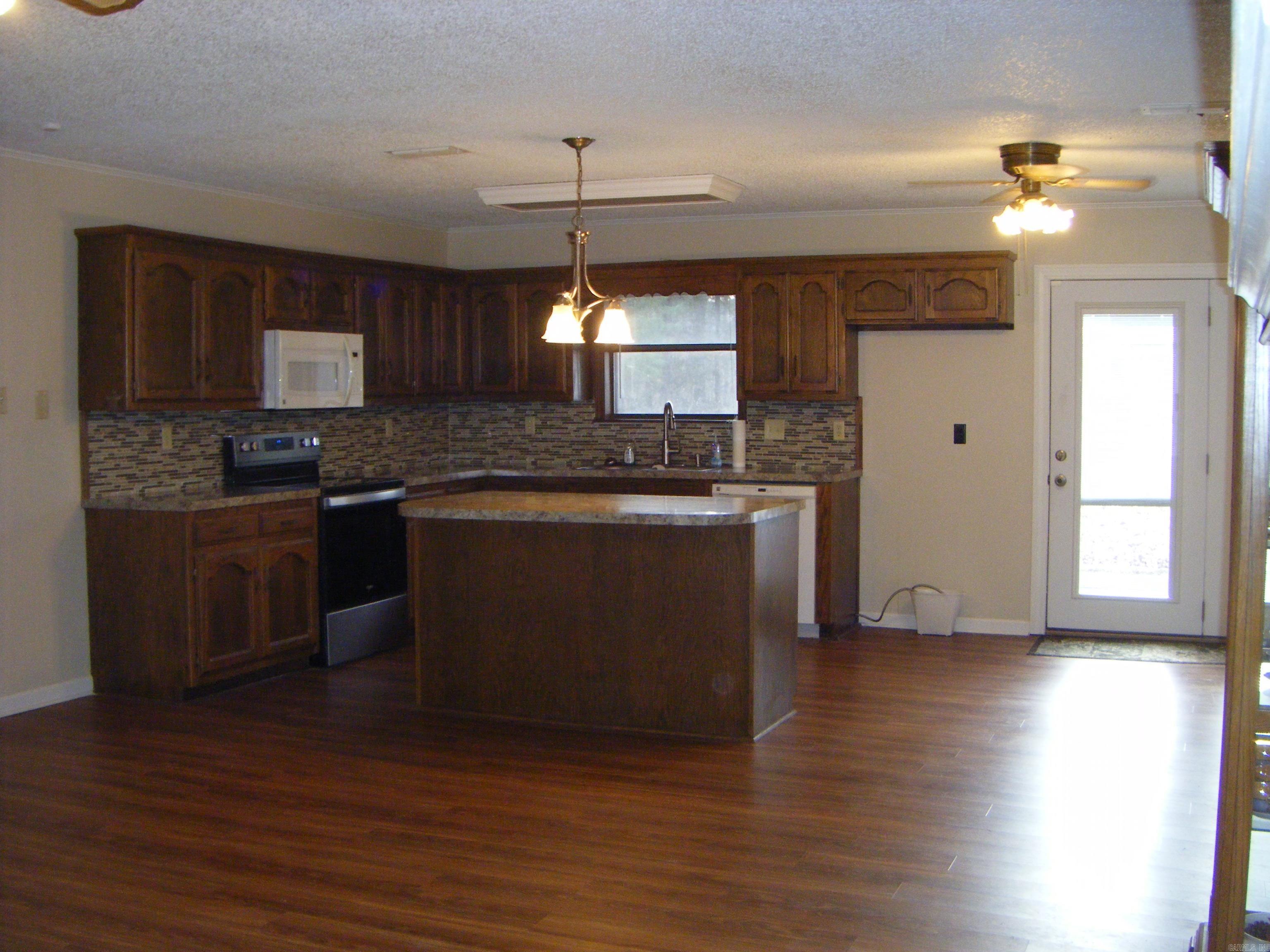 PLEASANT FORREST - Residential