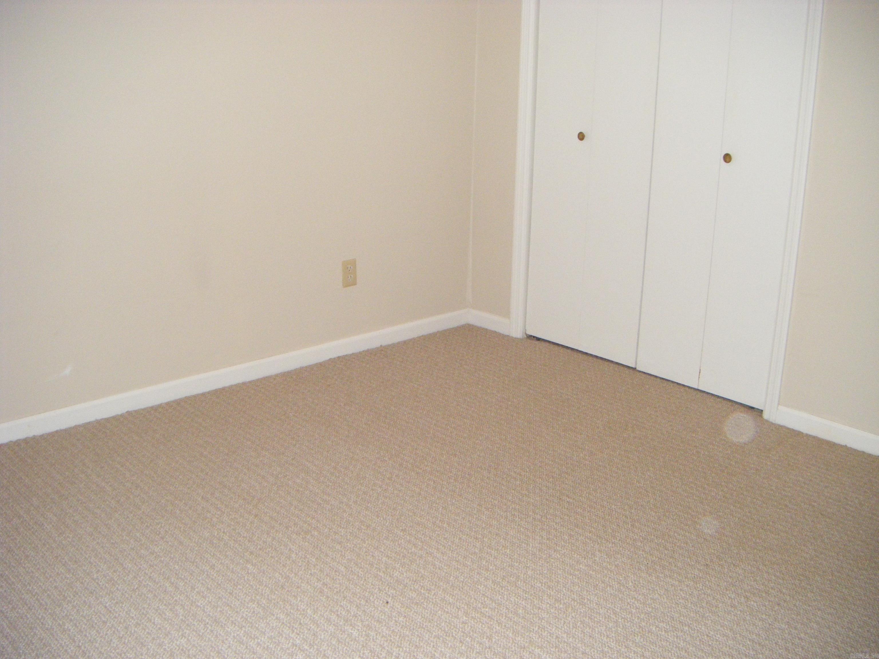 PLEASANT FORREST - Residential