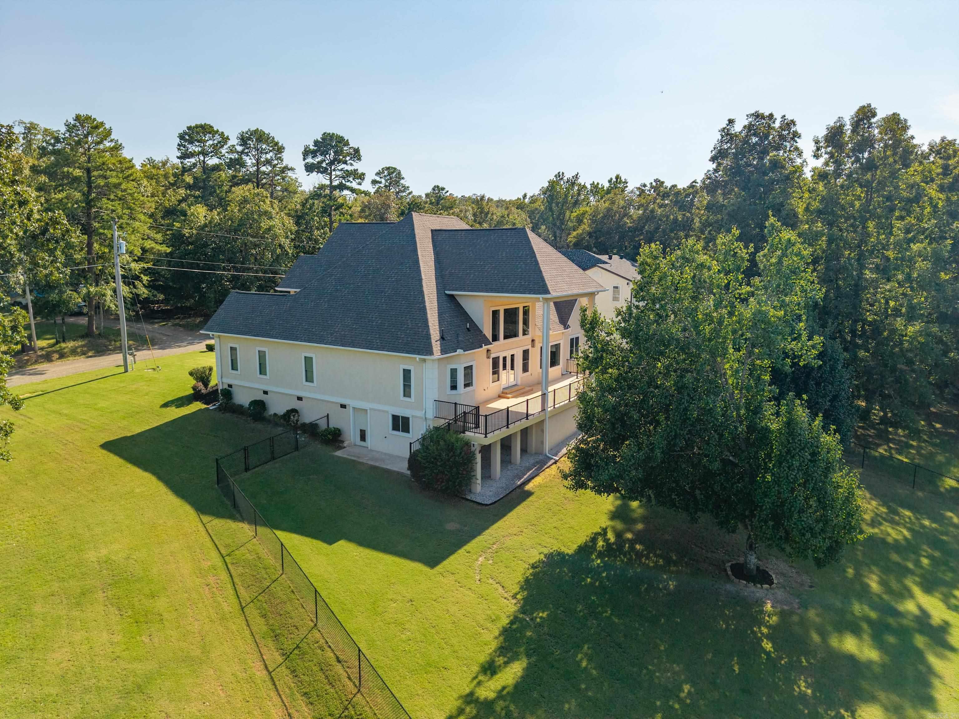 WINDOVER HILLS - Residential