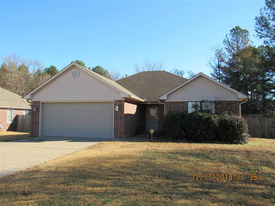 Well maintained 3 bedroom home, split bedroom plan, oversized family room with box ceiling, large kitchen with all appliances including refrigerator, separate laundry room with washer & dryer hook-ups, fully fenced yard, 2 car garage with wall of cabinets. Small pets negotiable with a non-refundable pet deposit.