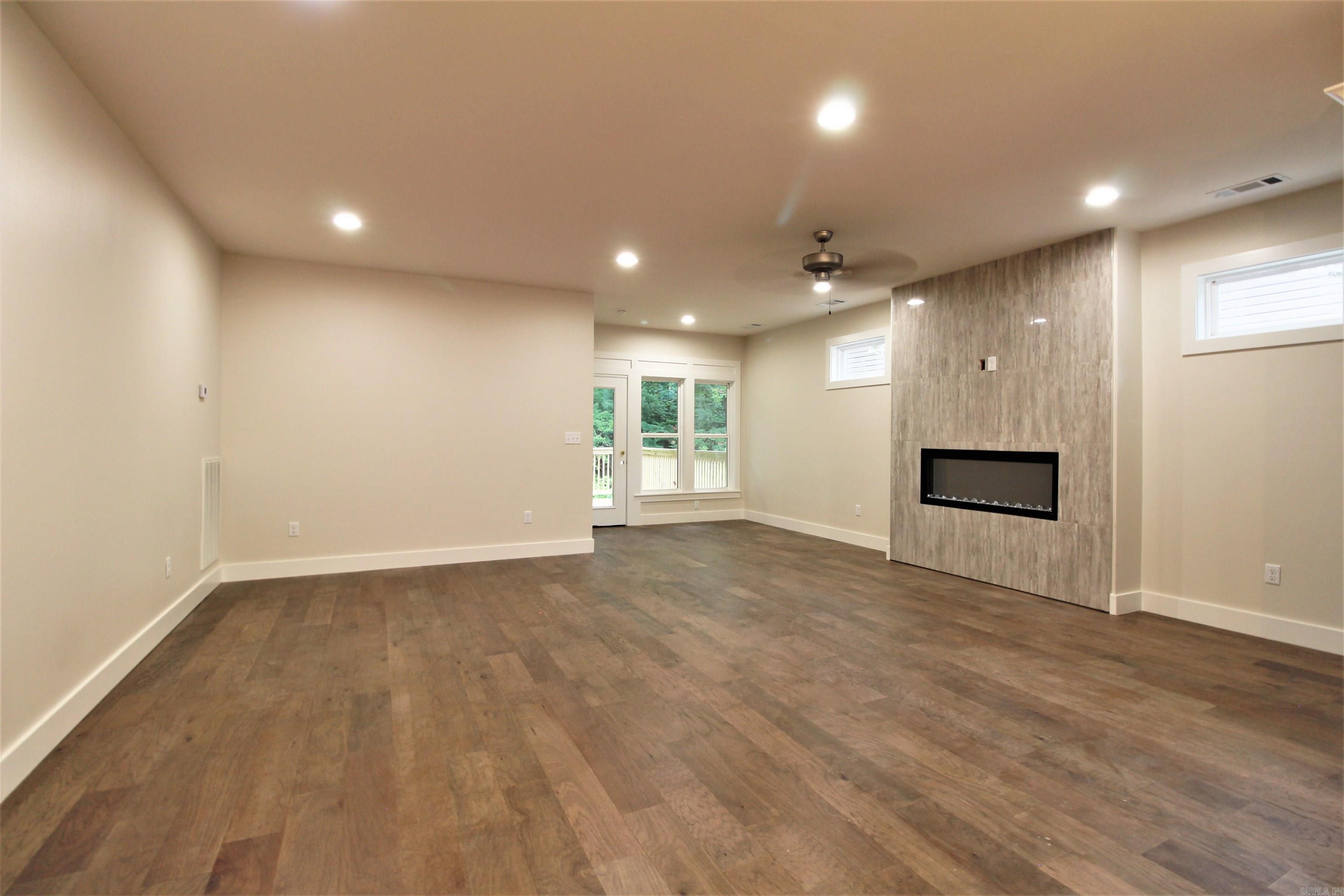 GIBRALTER HGTS - Residential