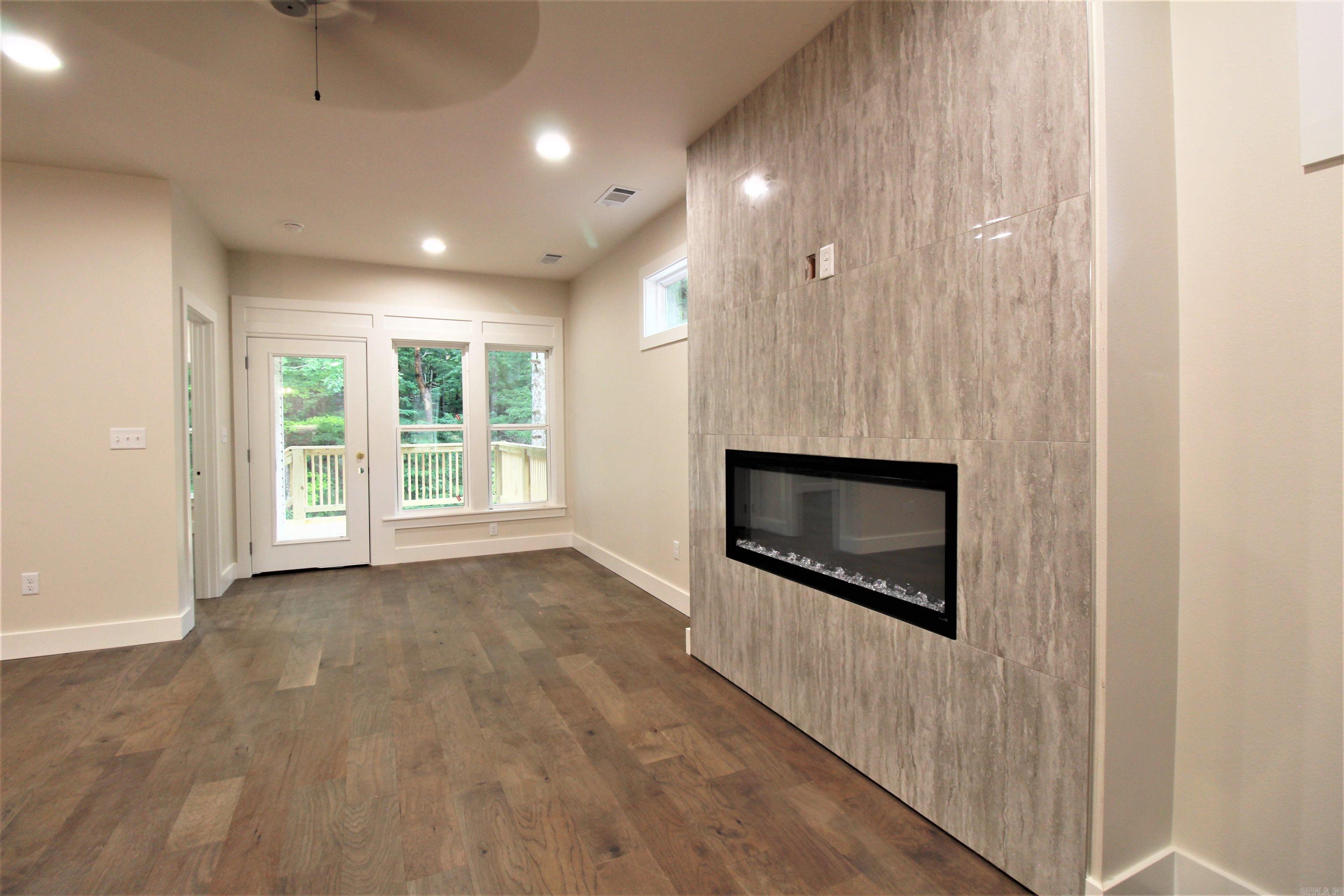 GIBRALTER HGTS - Residential