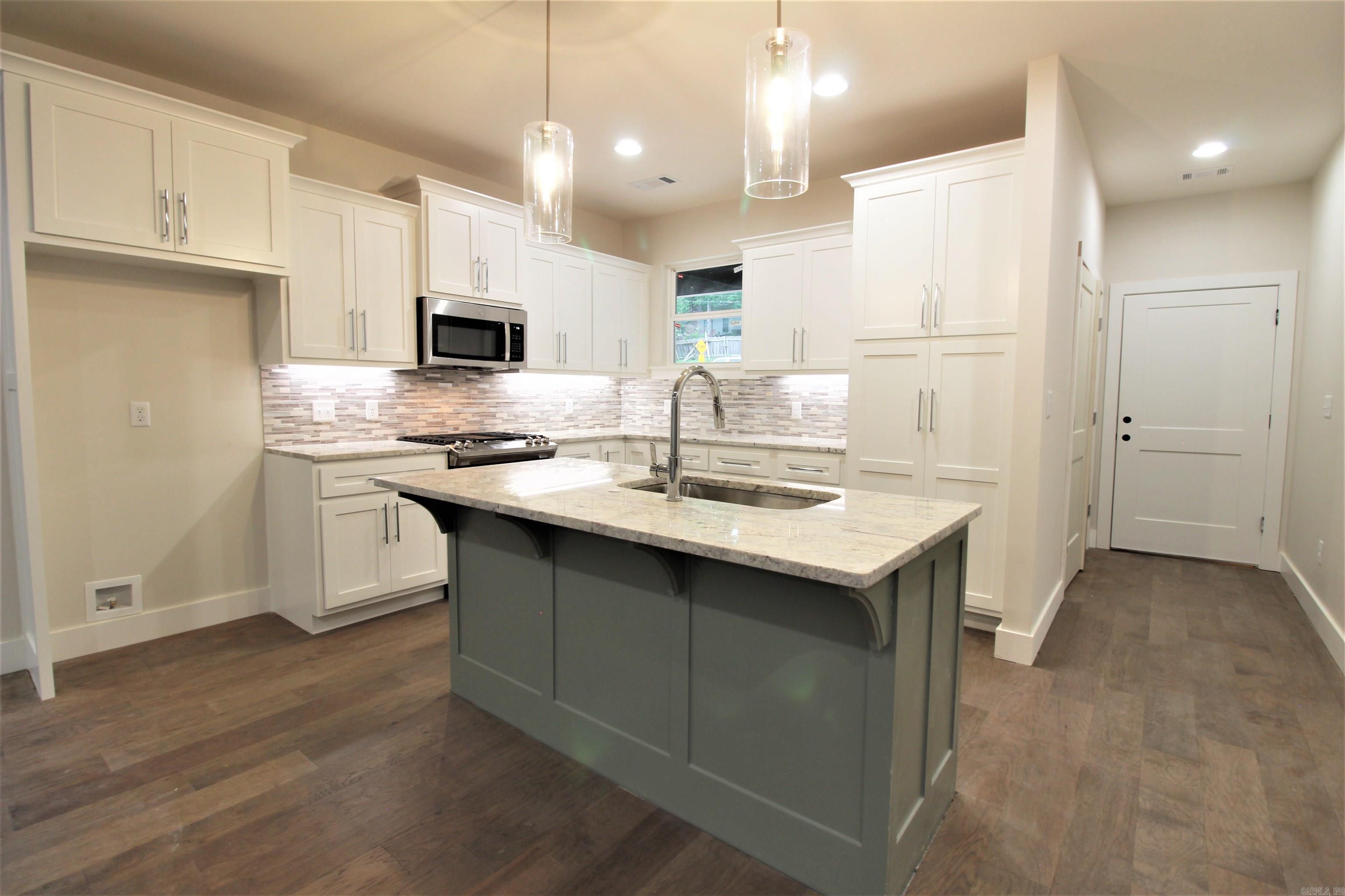 GIBRALTER HGTS - Residential