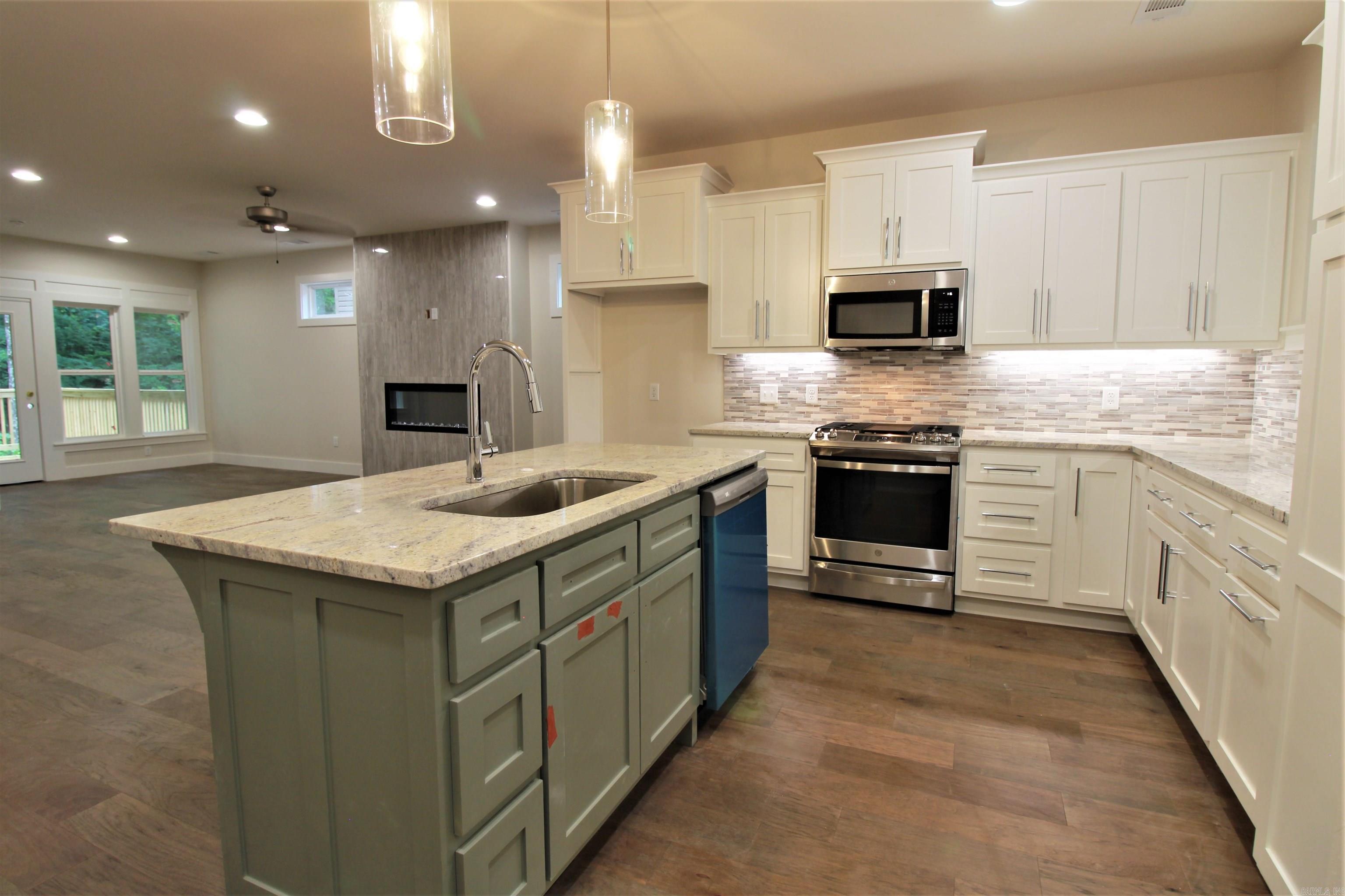 GIBRALTER HGTS - Residential