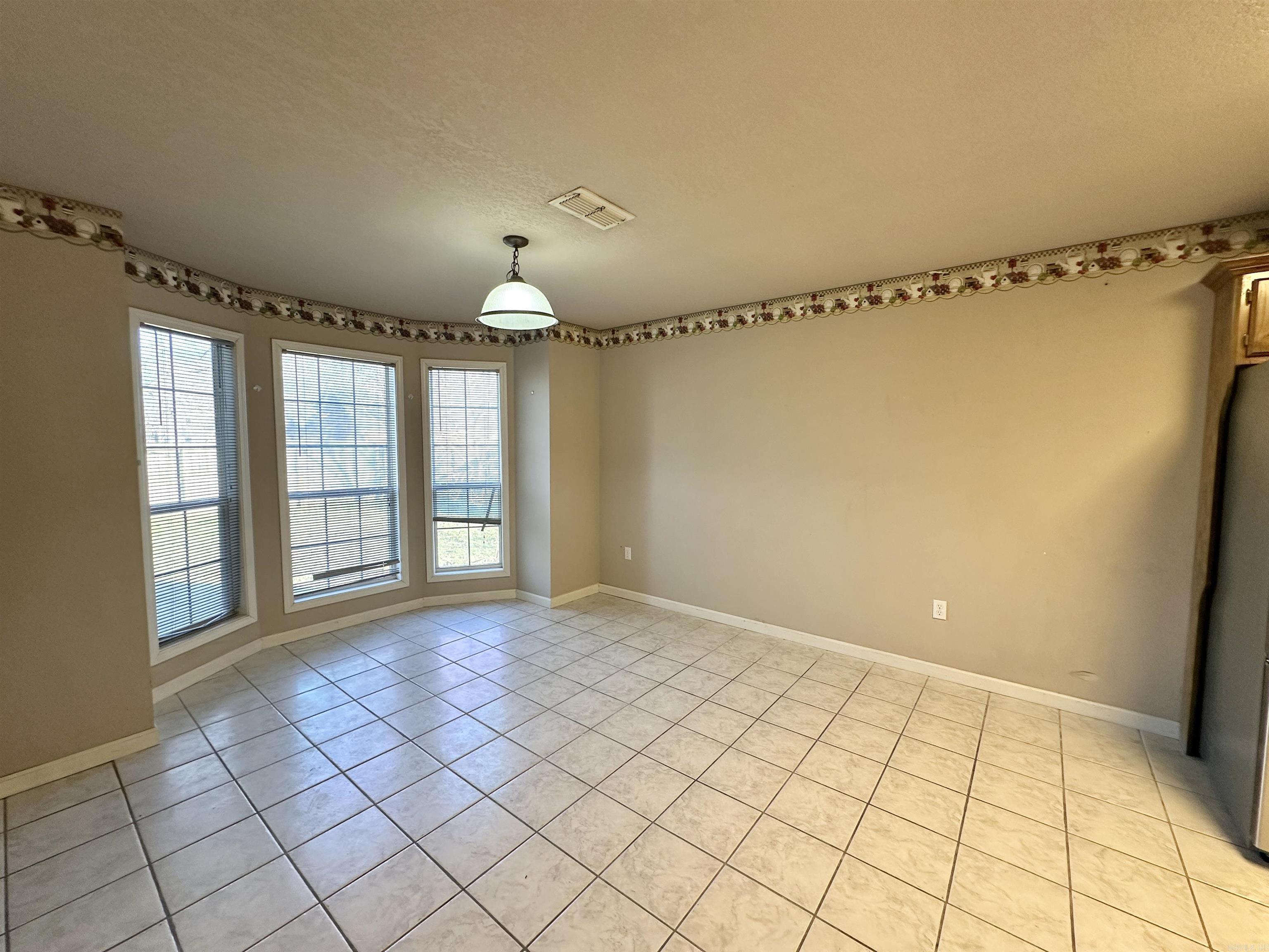 COUNTRY SIDE - Residential