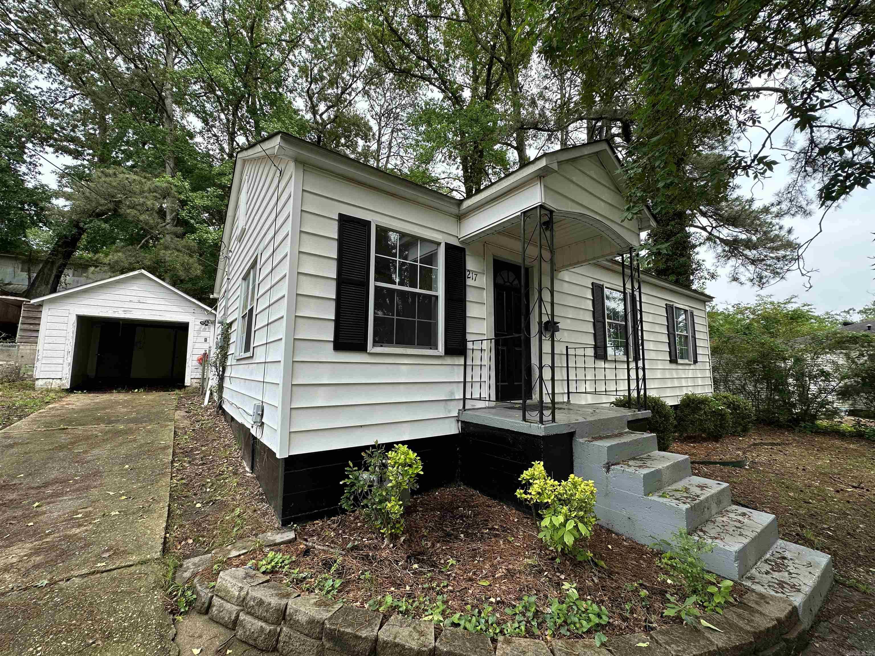 Not in Subdivision - Residential Lease