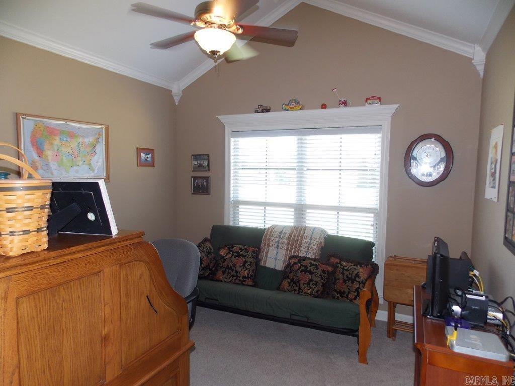 CAPITOL LAKES ESTATES - Residential