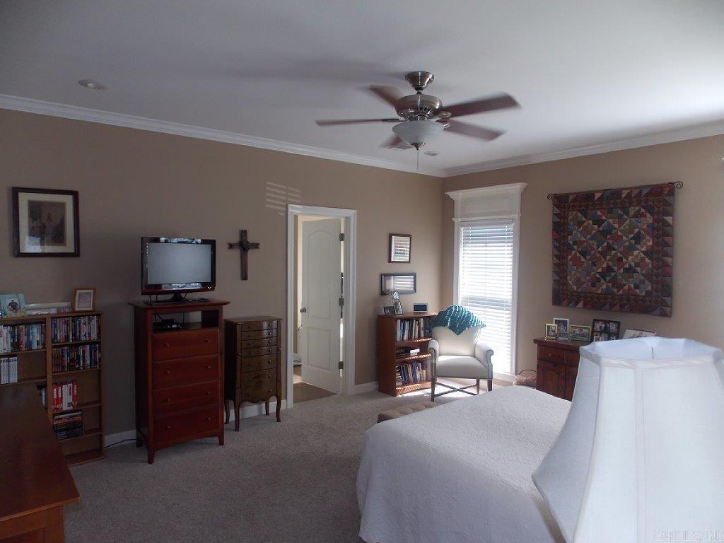 CAPITOL LAKES ESTATES - Residential