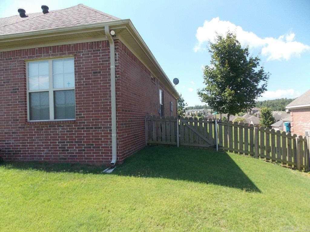 CAPITOL LAKES ESTATES - Residential