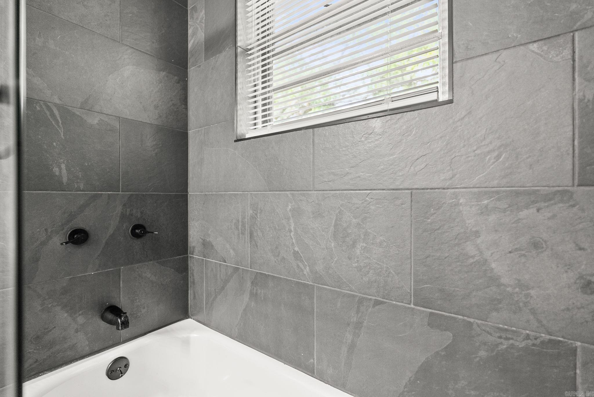 COLONY WEST - Residential