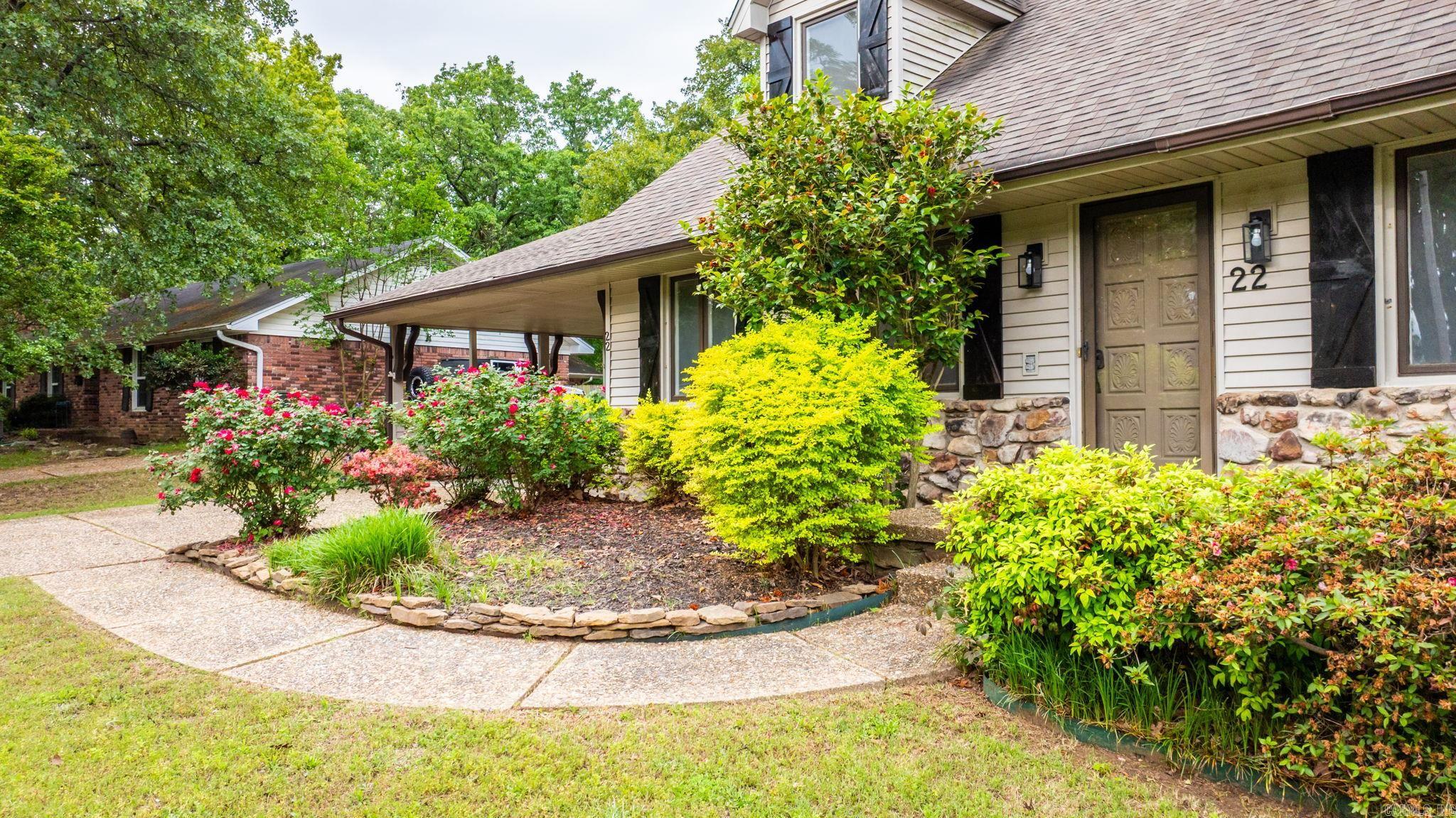 COLONY WEST - Residential