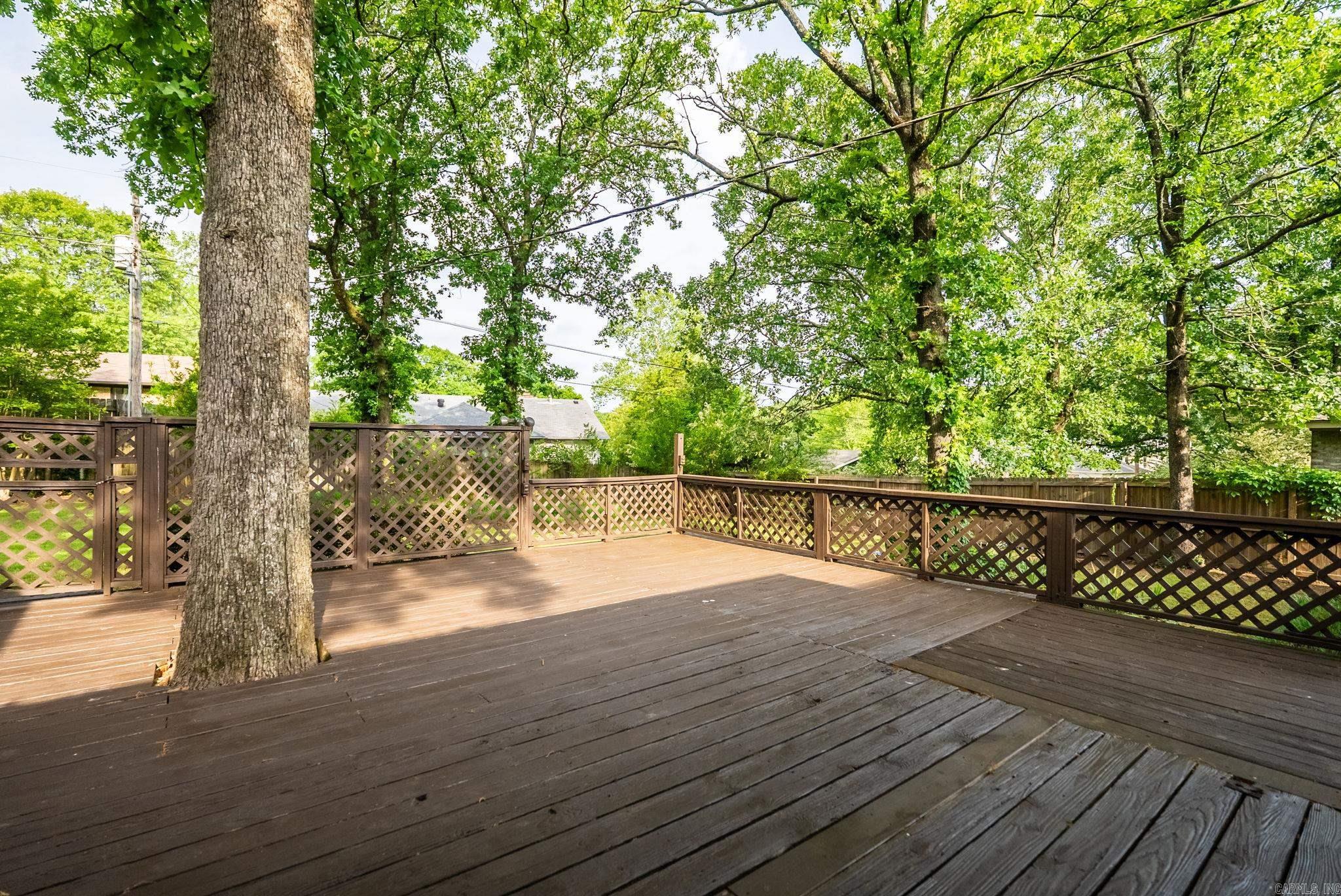 COLONY WEST - Residential