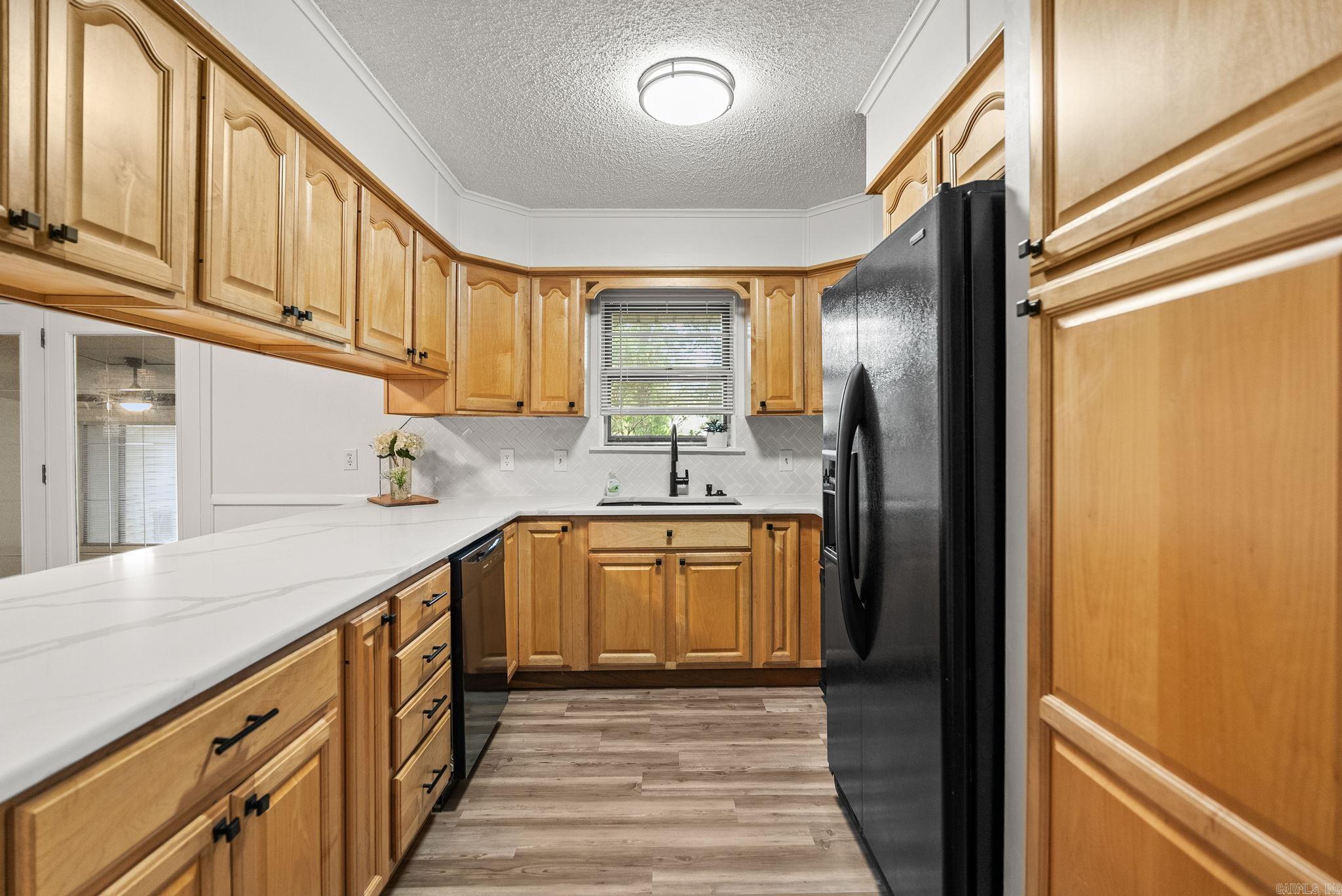 COLONY WEST - Residential