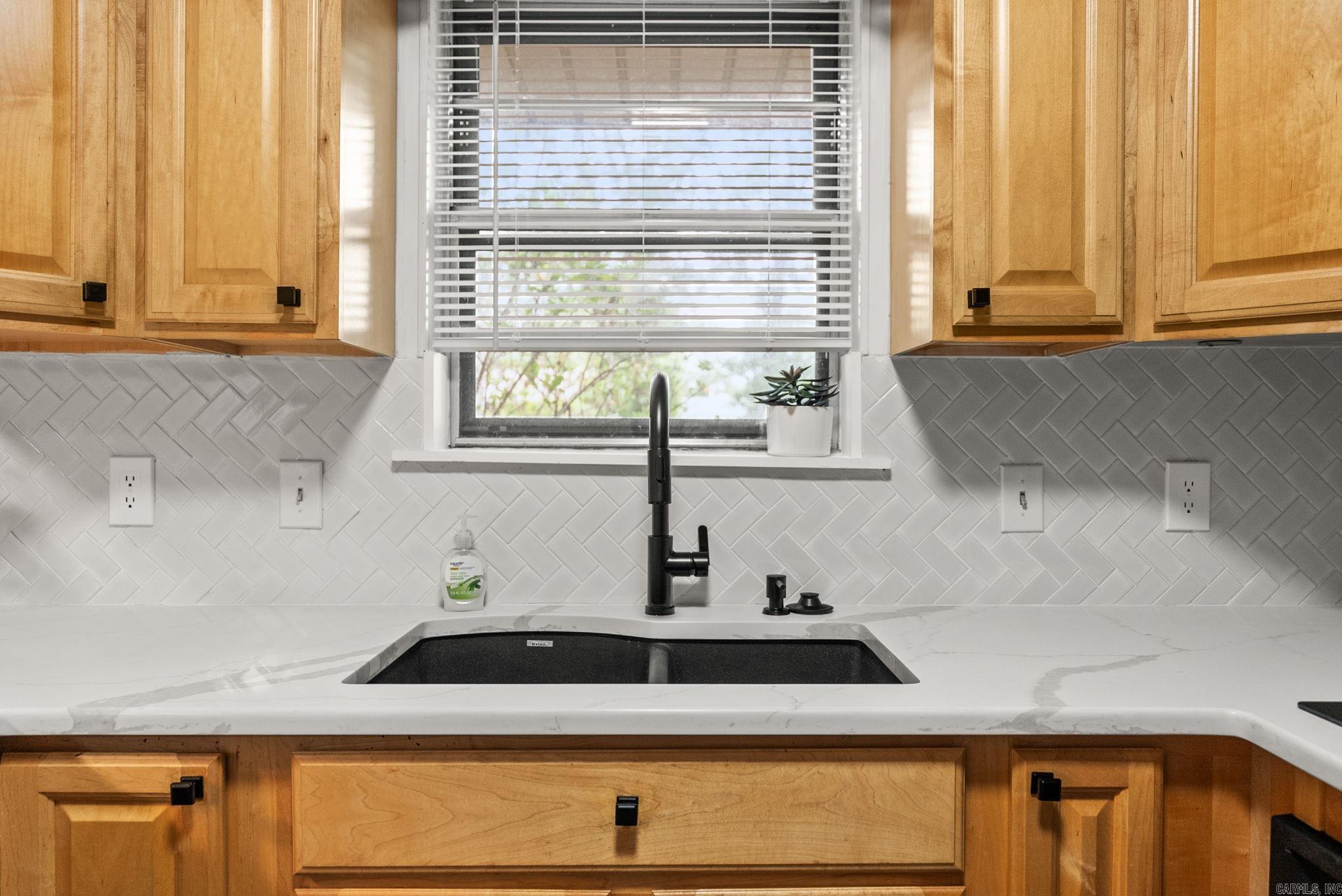 COLONY WEST - Residential