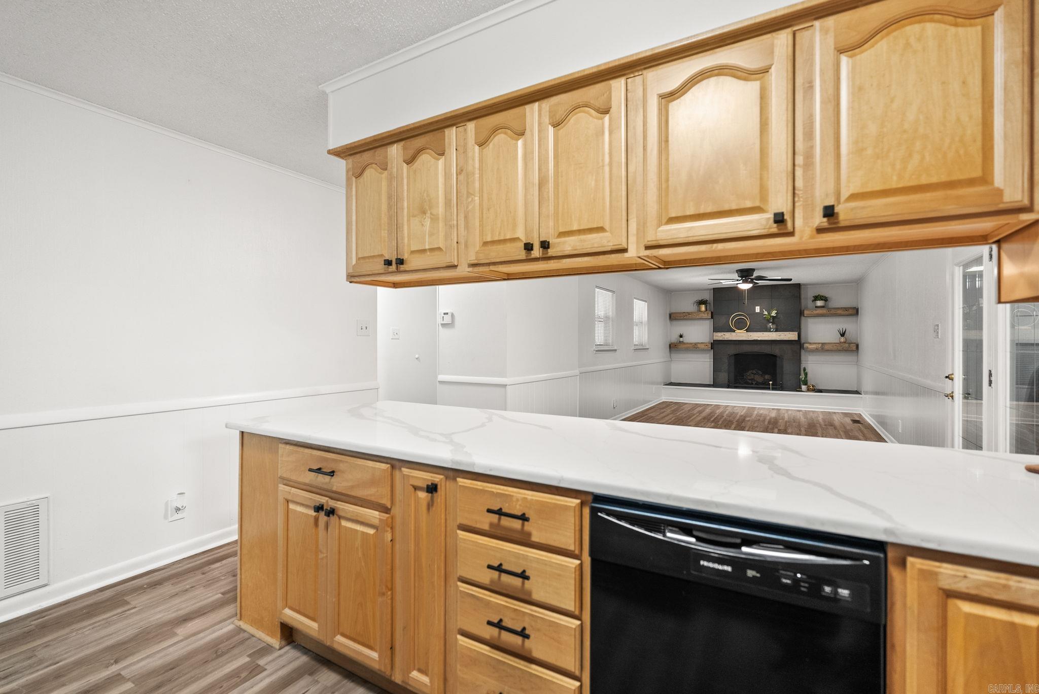 COLONY WEST - Residential