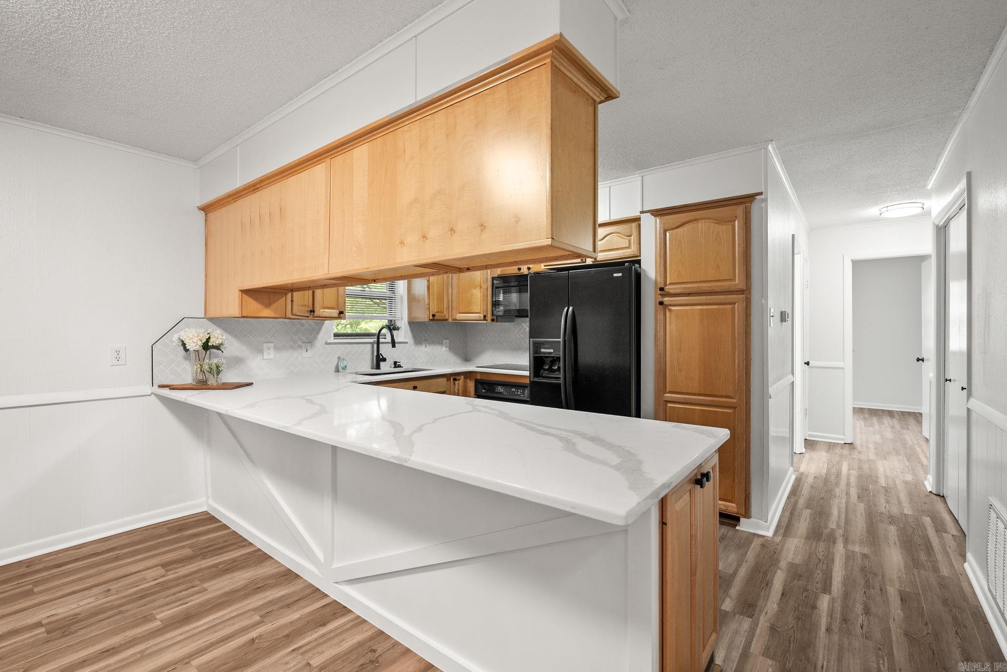 COLONY WEST - Residential