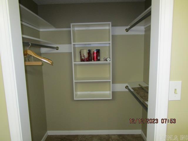 CINNAMON ACRES - Residential