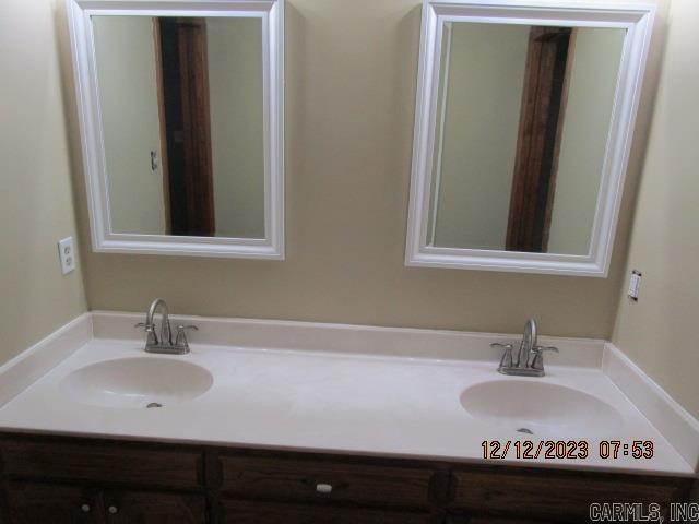 CINNAMON ACRES - Residential